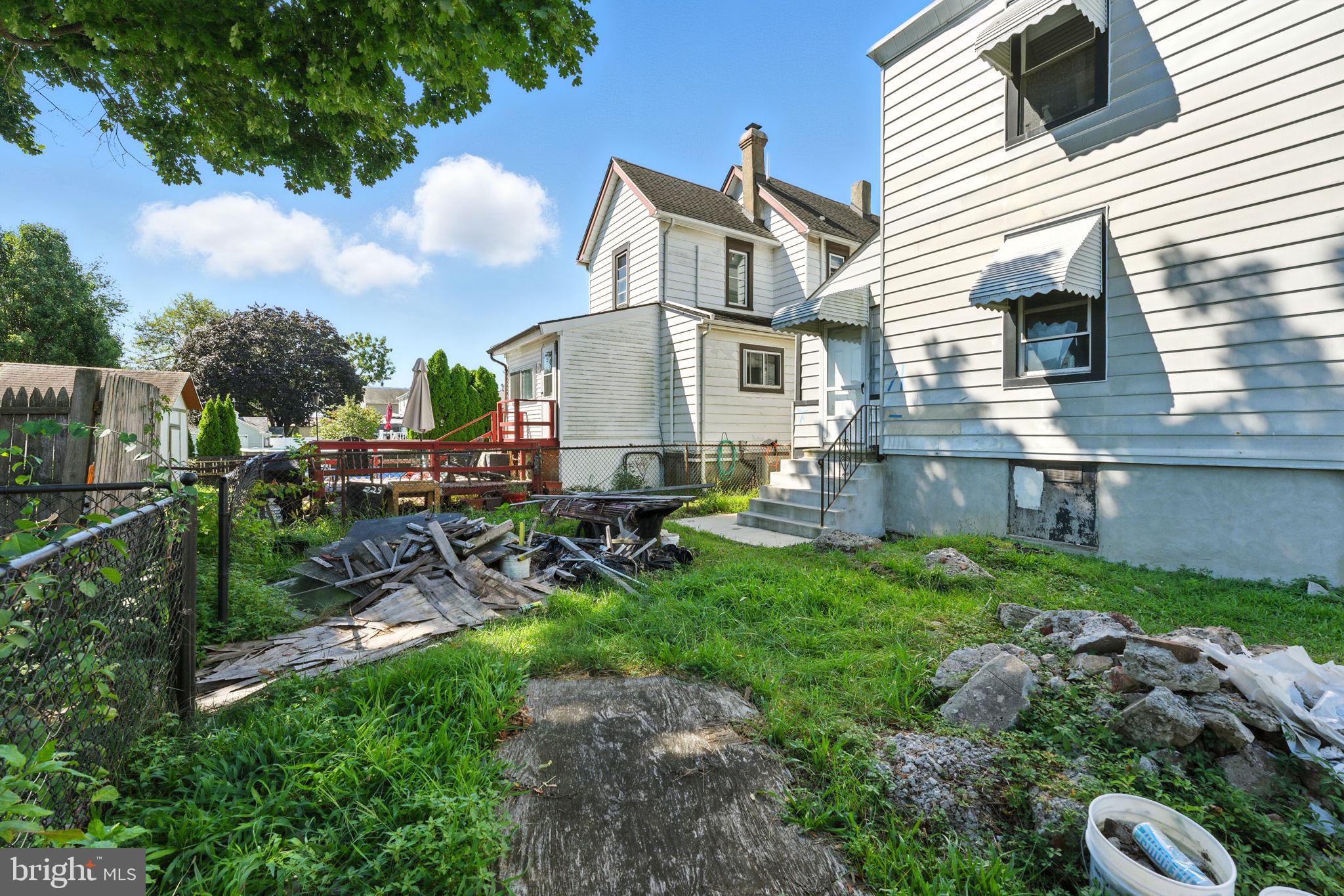 EDDINGTON GDNS - Residential