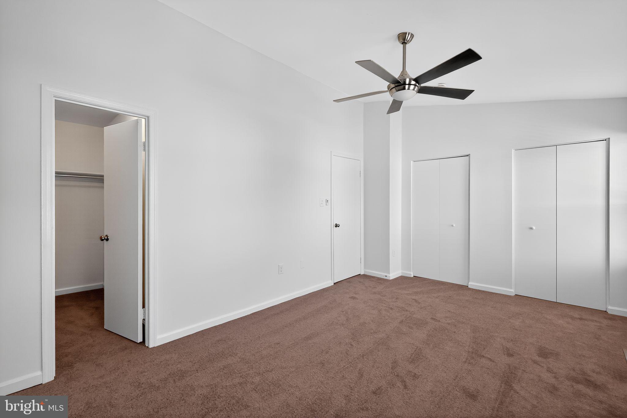 PRINCETON SQUARE - Residential