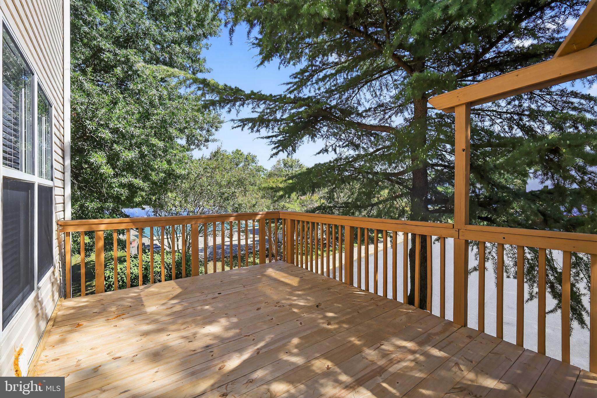 PRINCETON SQUARE - Residential