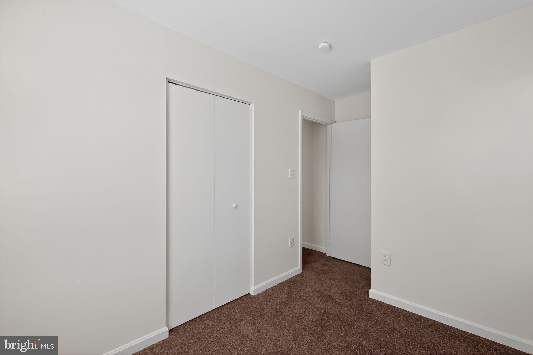 PRINCETON SQUARE - Residential