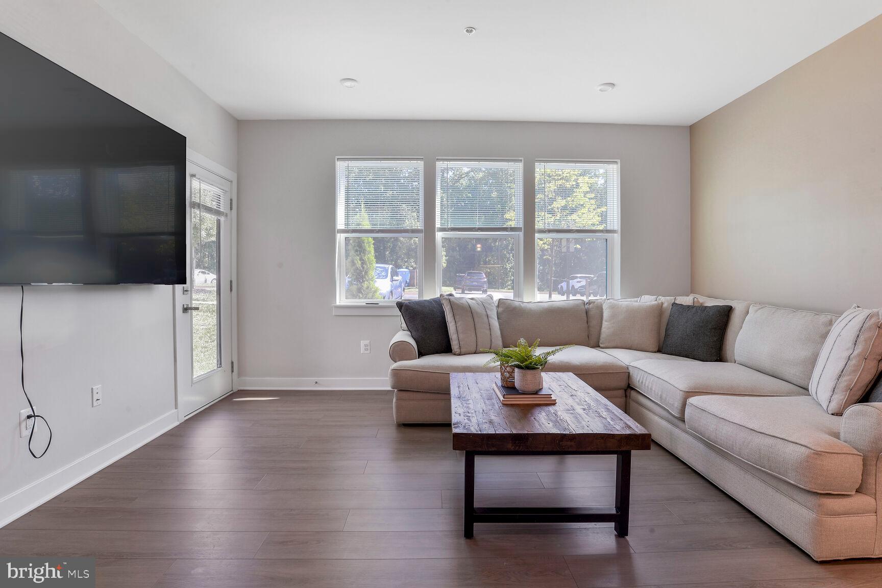 TURF VALLEY - Residential