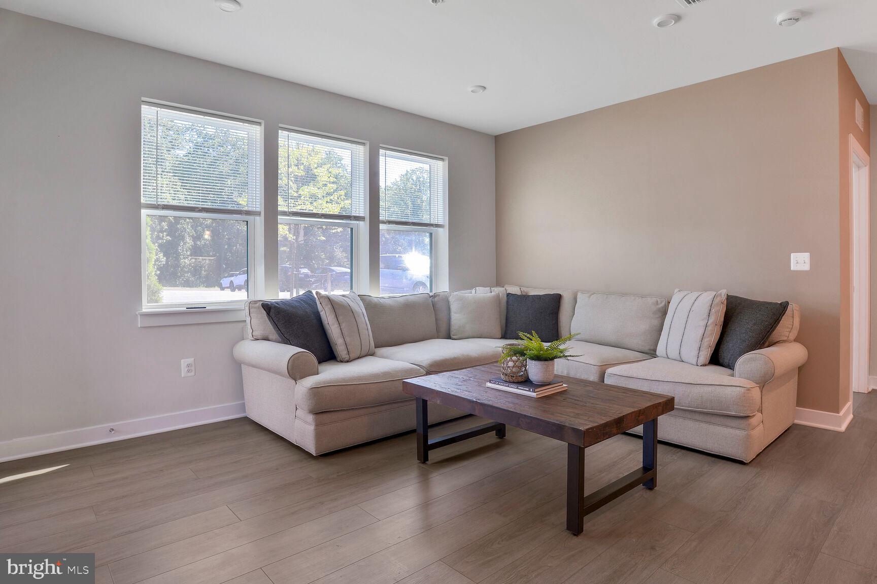 TURF VALLEY - Residential