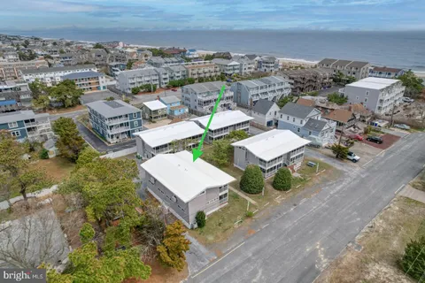 21 Collins Avenue #1B, Dewey Beach, DE MLS: DESU2083742