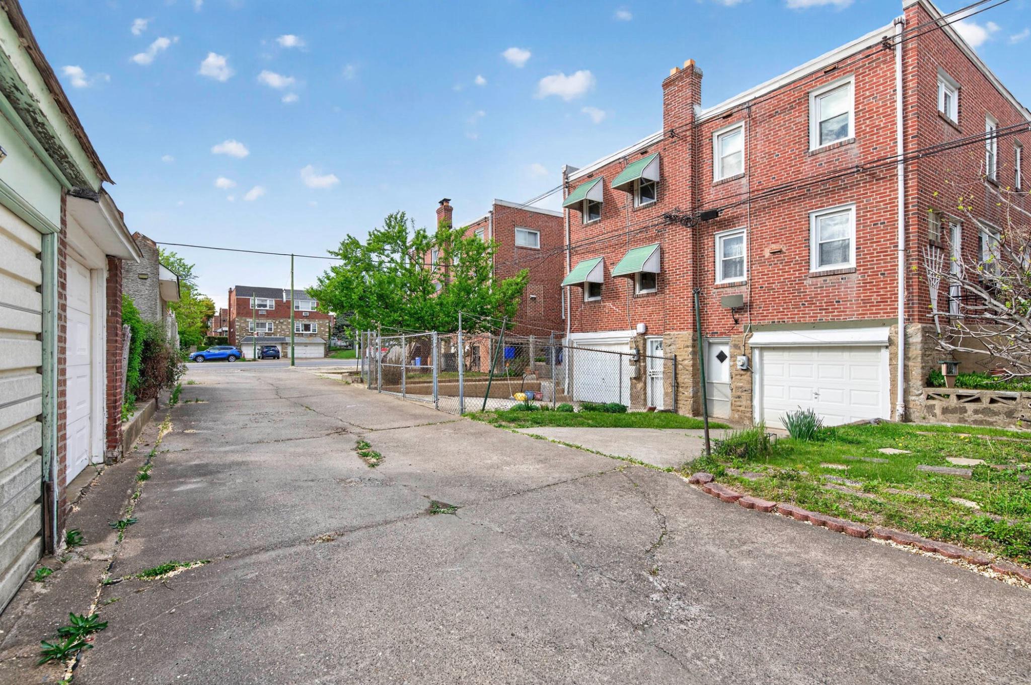 RHAWNHURST - Residential