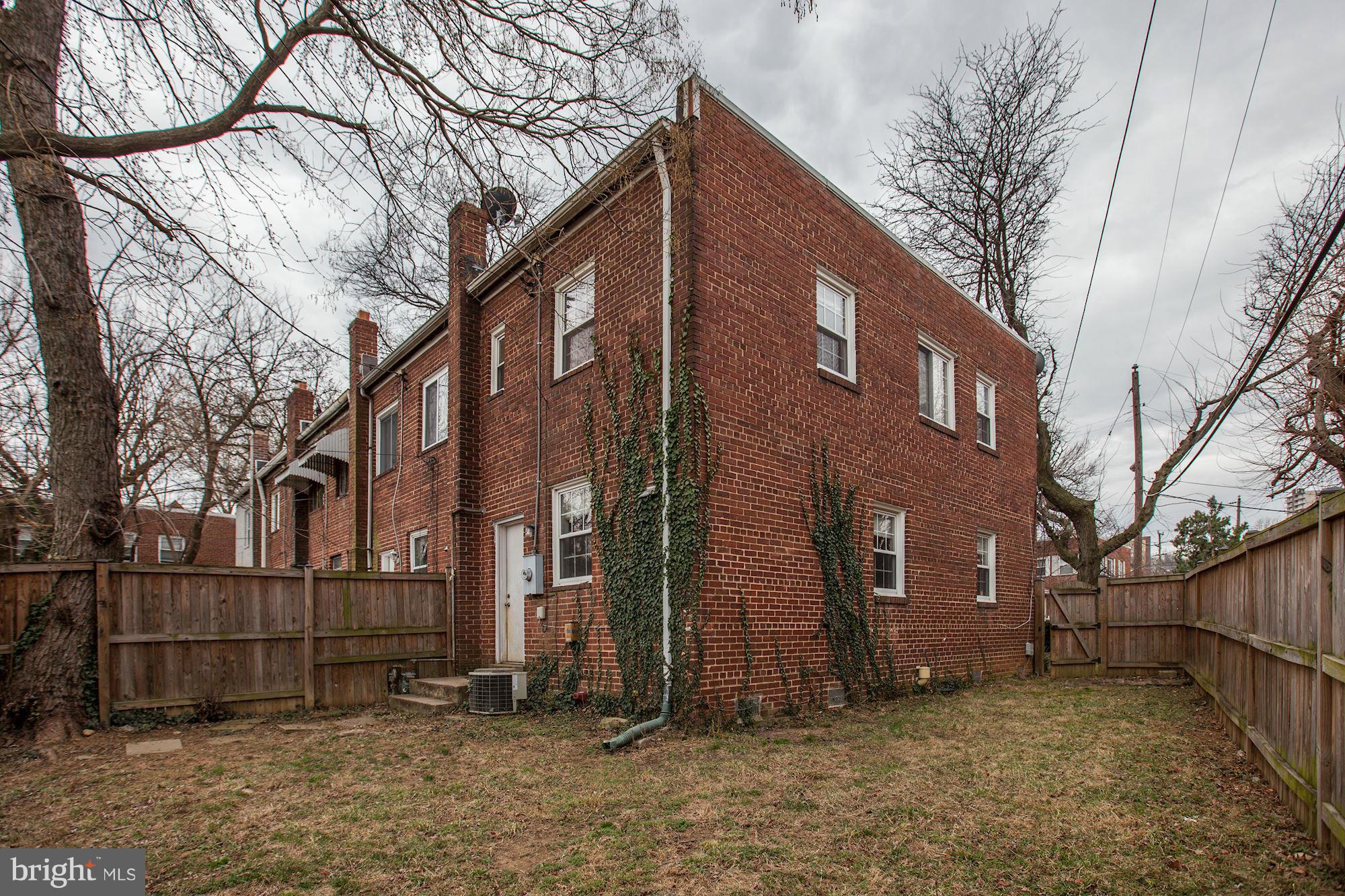 HUME SPRINGS - Residential