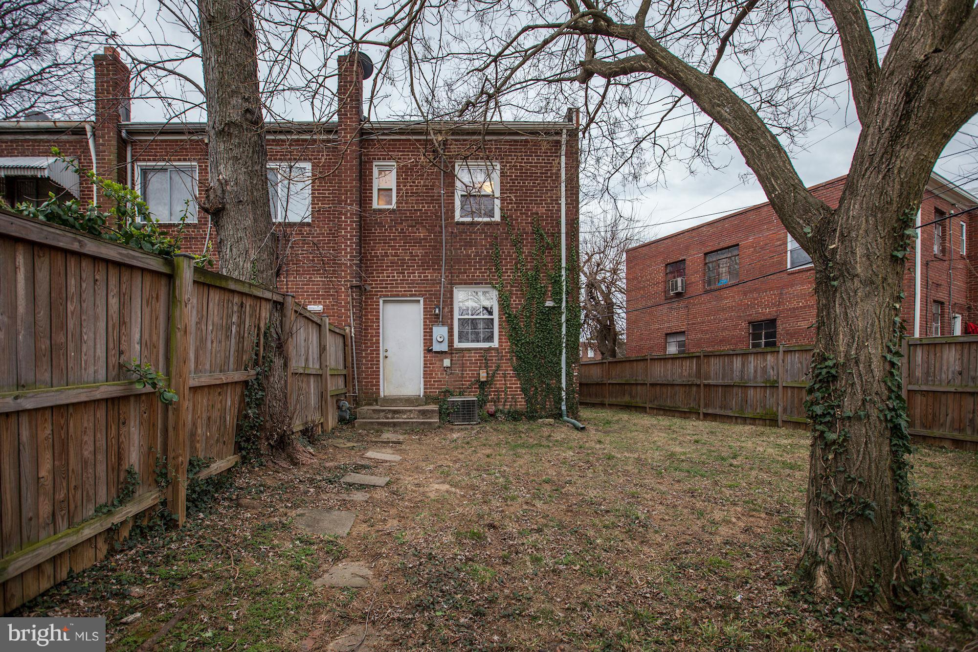 HUME SPRINGS - Residential