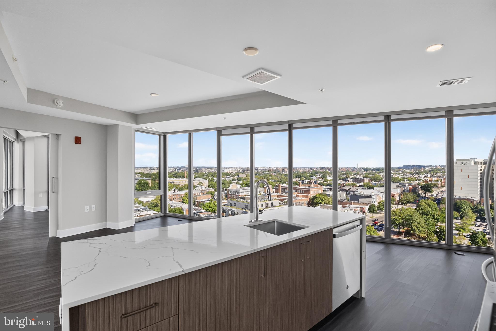 7 NEW YORK AVENUE NE 1406