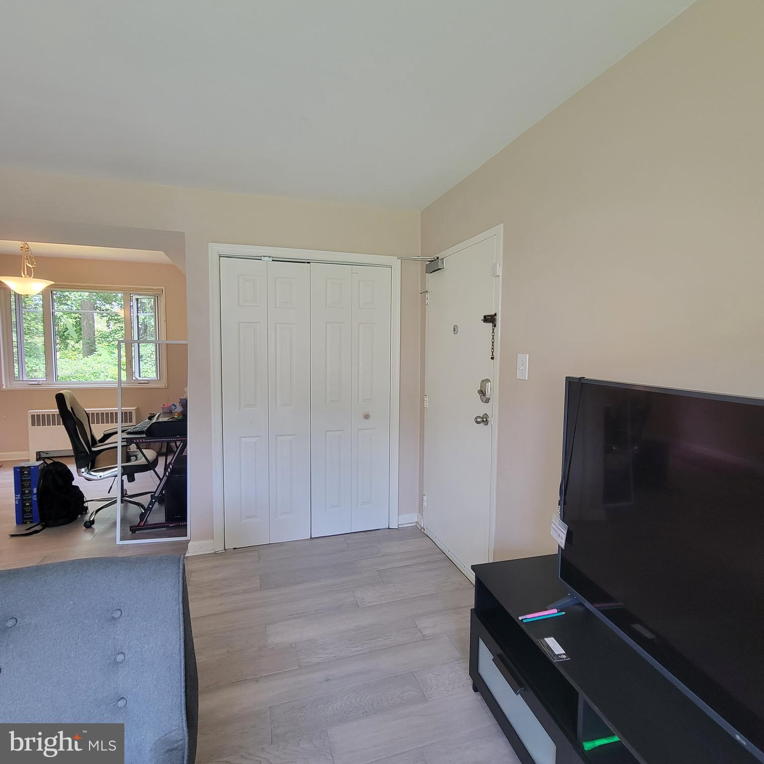 PARKSIDE CONDOMINIUMS - Residential Lease