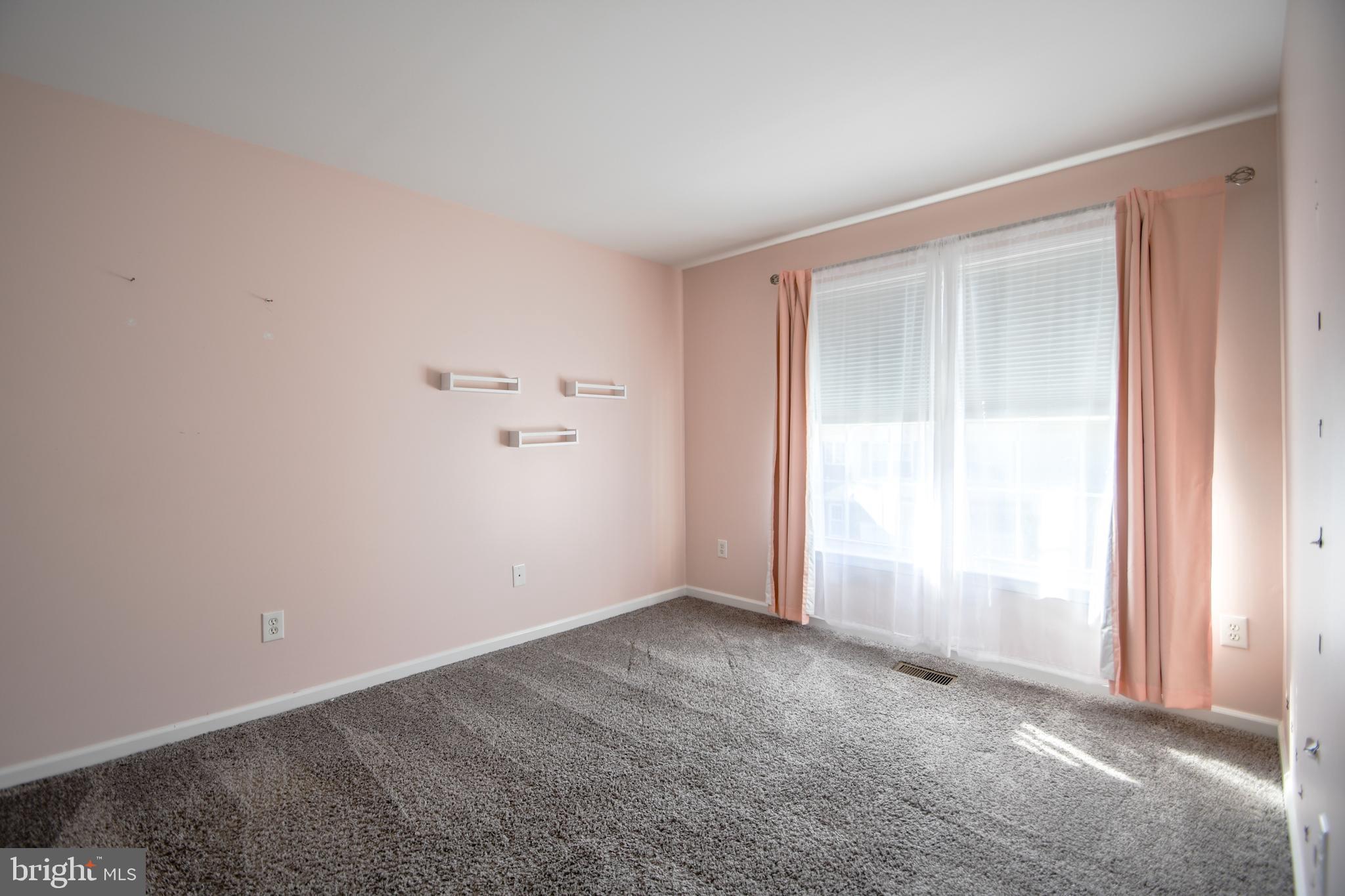 WILLISTOWN CHASE - Residential