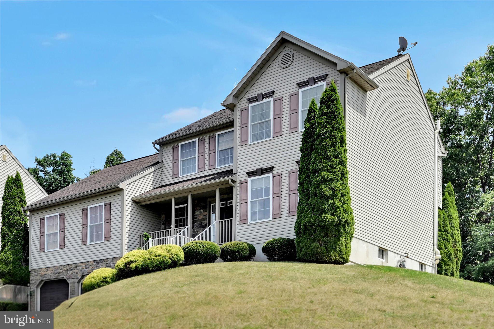84 OAK LEDGE AVENUE