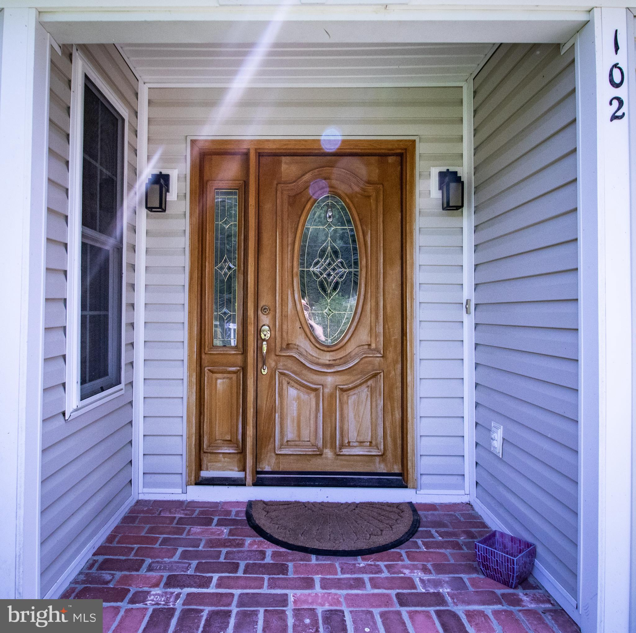 COLONIAL BEACH - Residential