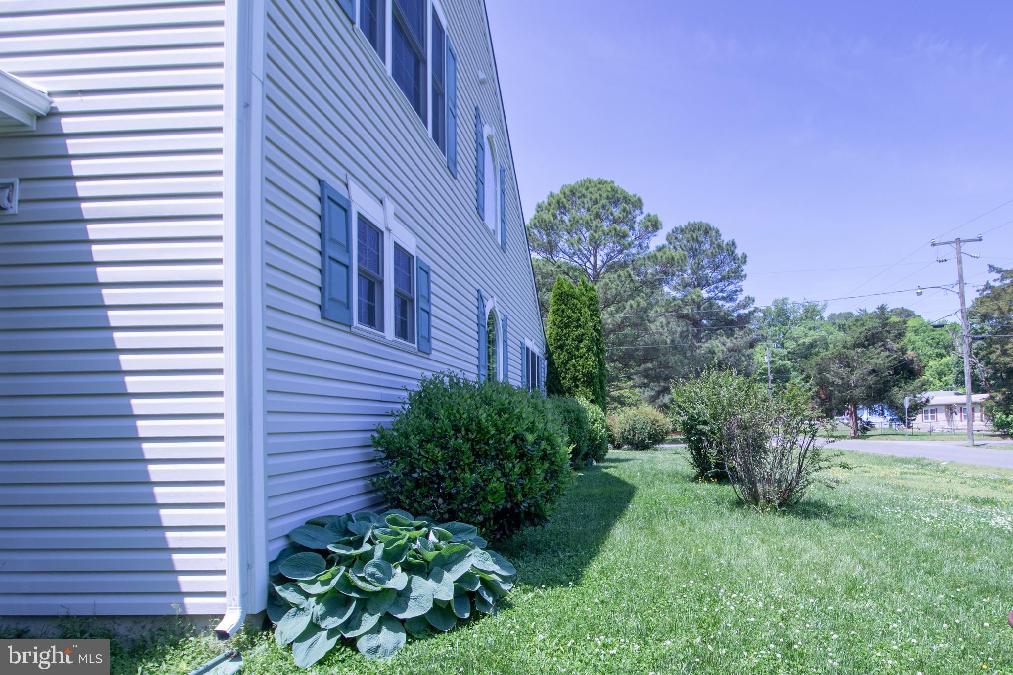 COLONIAL BEACH - Residential