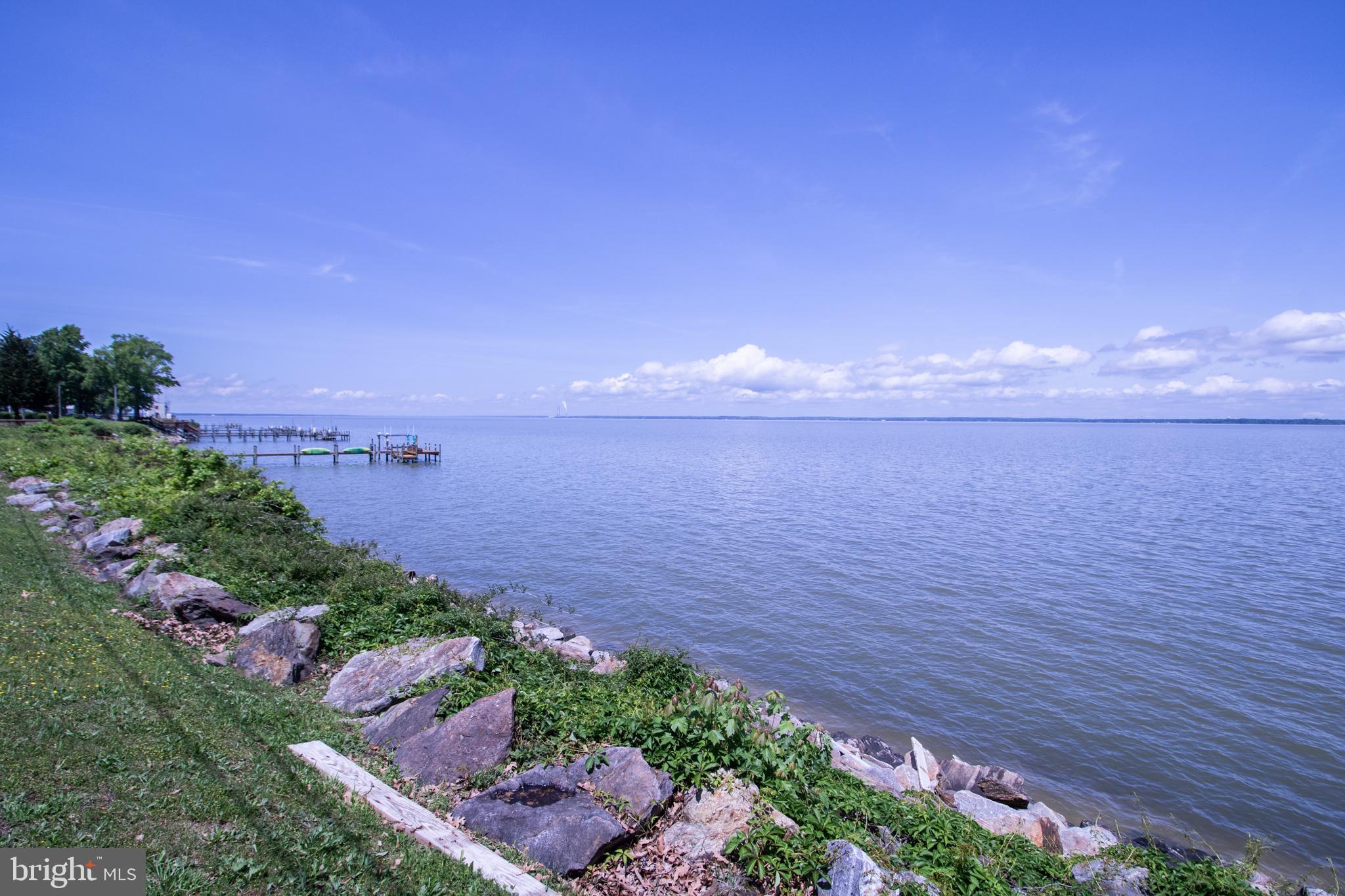 COLONIAL BEACH - Residential