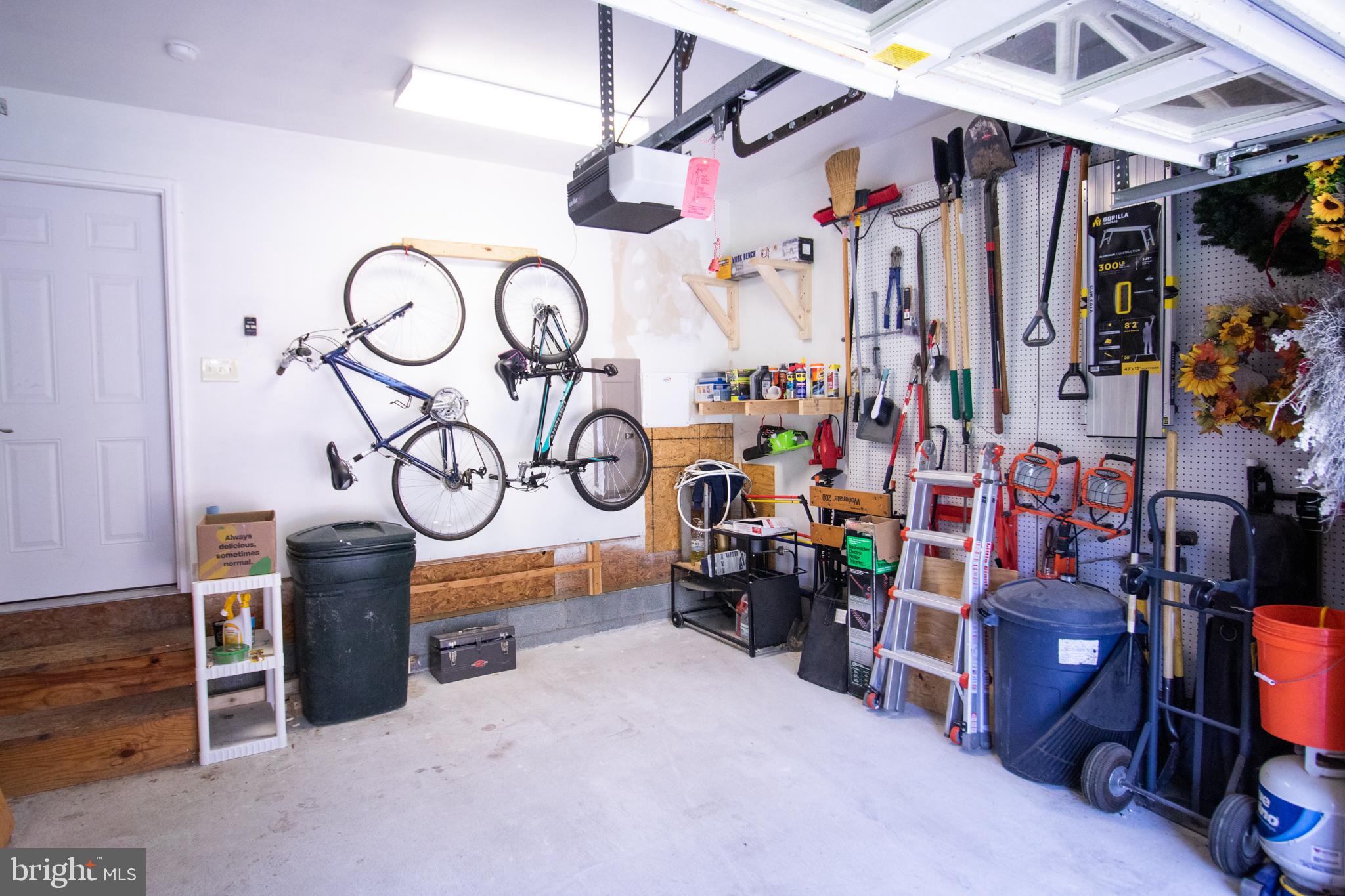 COLONIAL BEACH - Residential