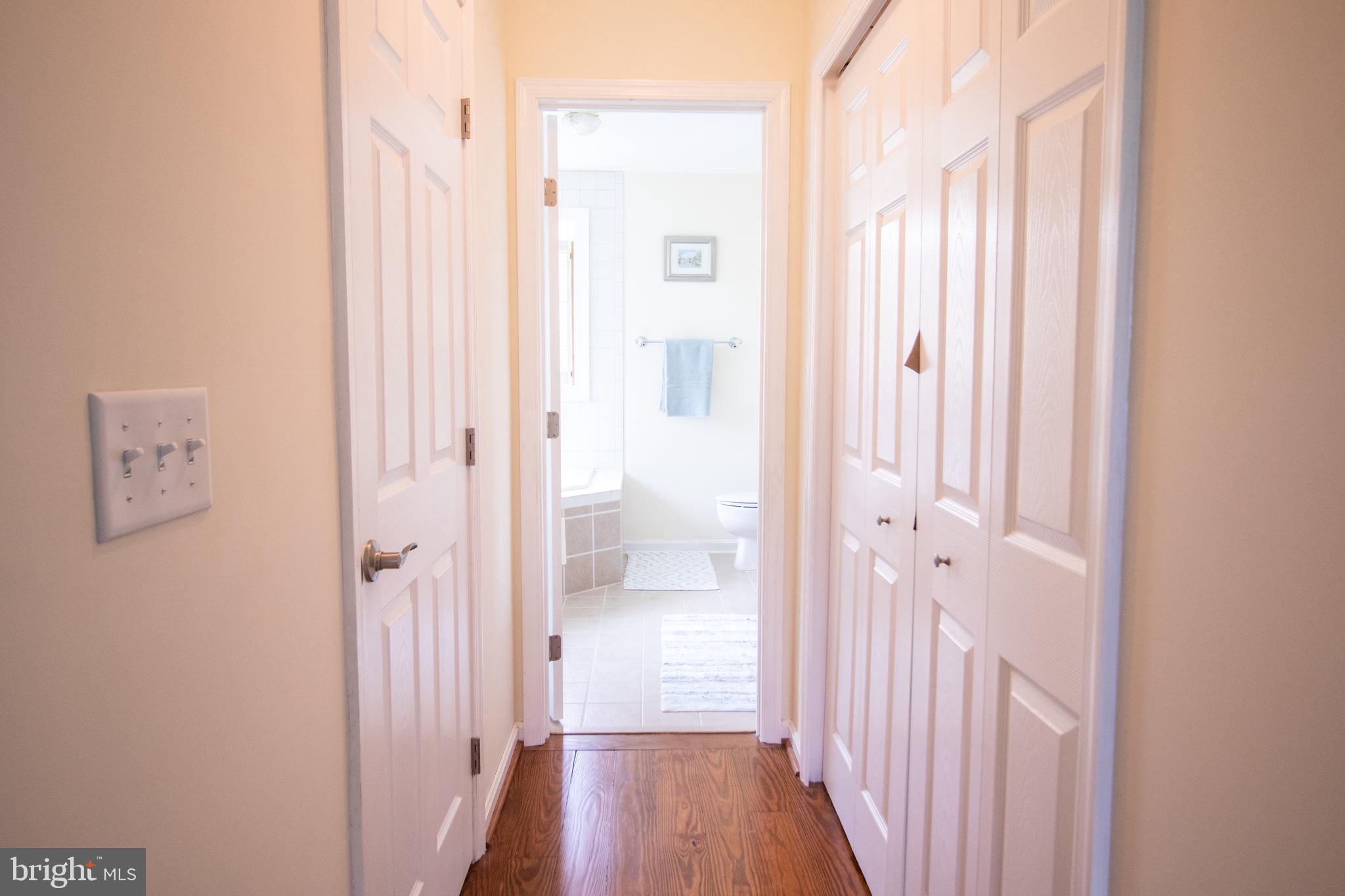 COLONIAL BEACH - Residential