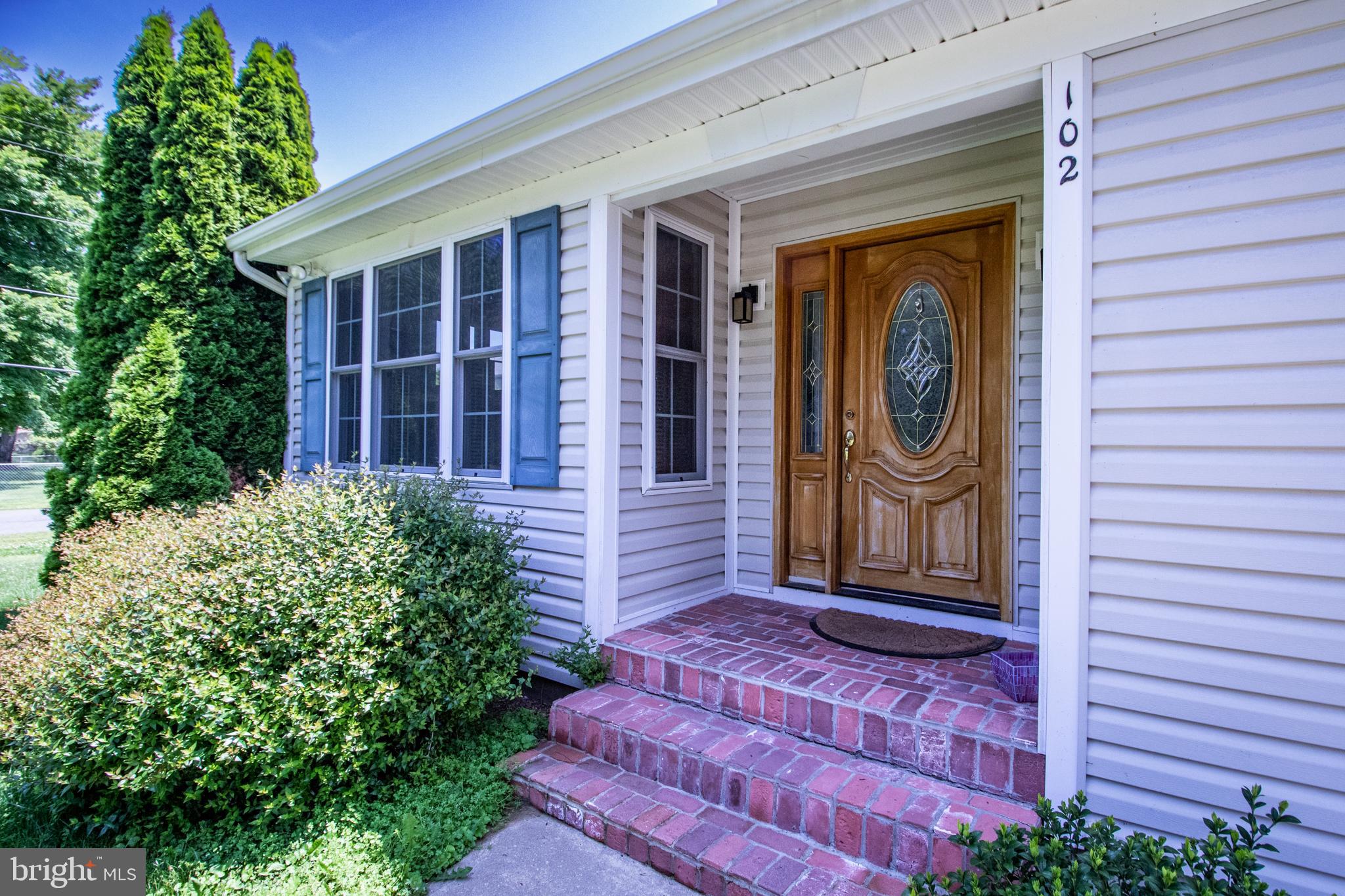 COLONIAL BEACH - Residential