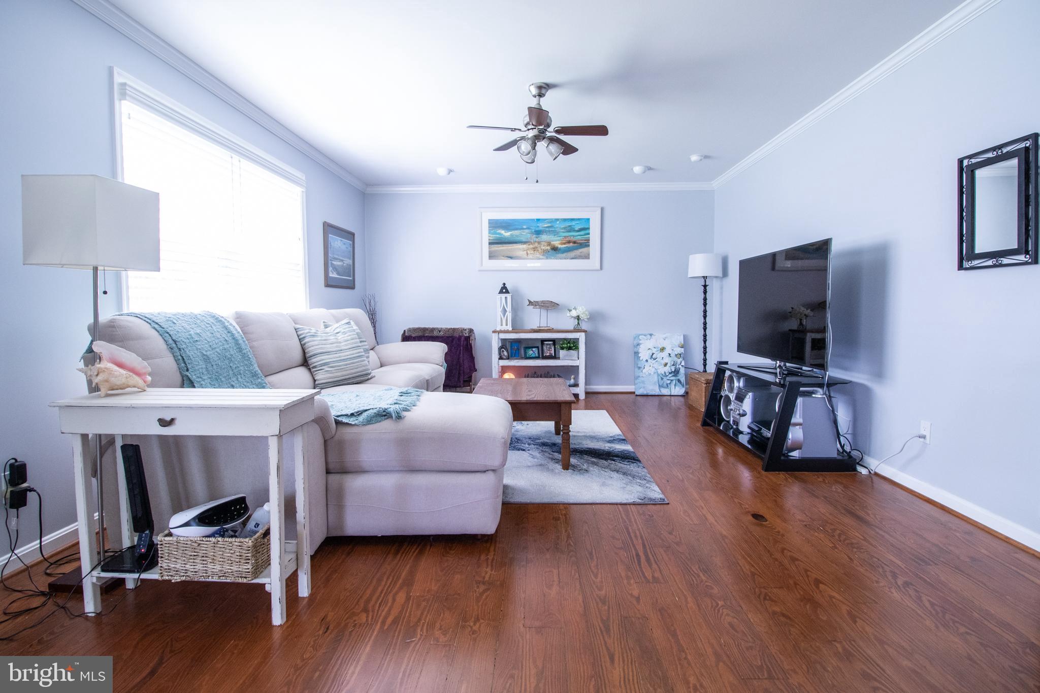 COLONIAL BEACH - Residential