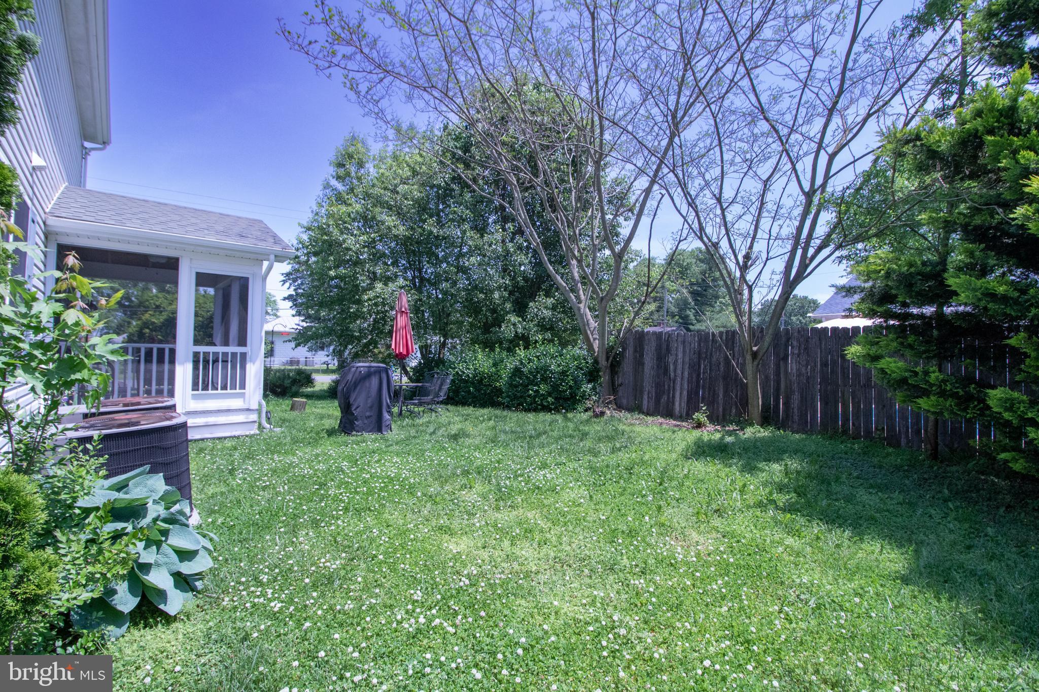 COLONIAL BEACH - Residential