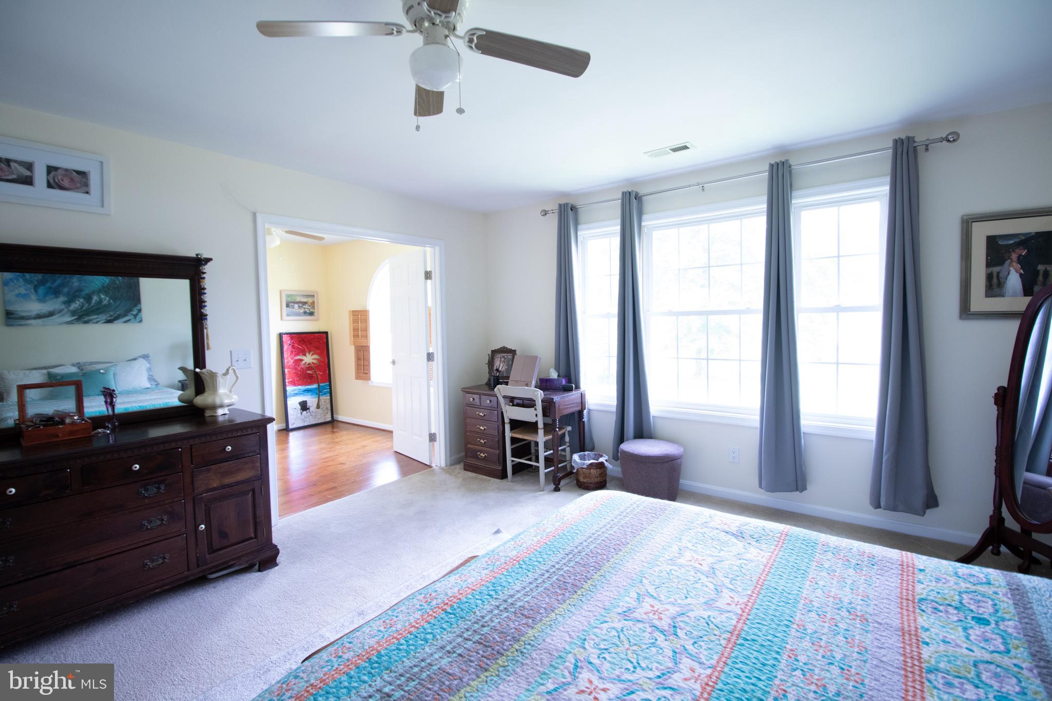 COLONIAL BEACH - Residential