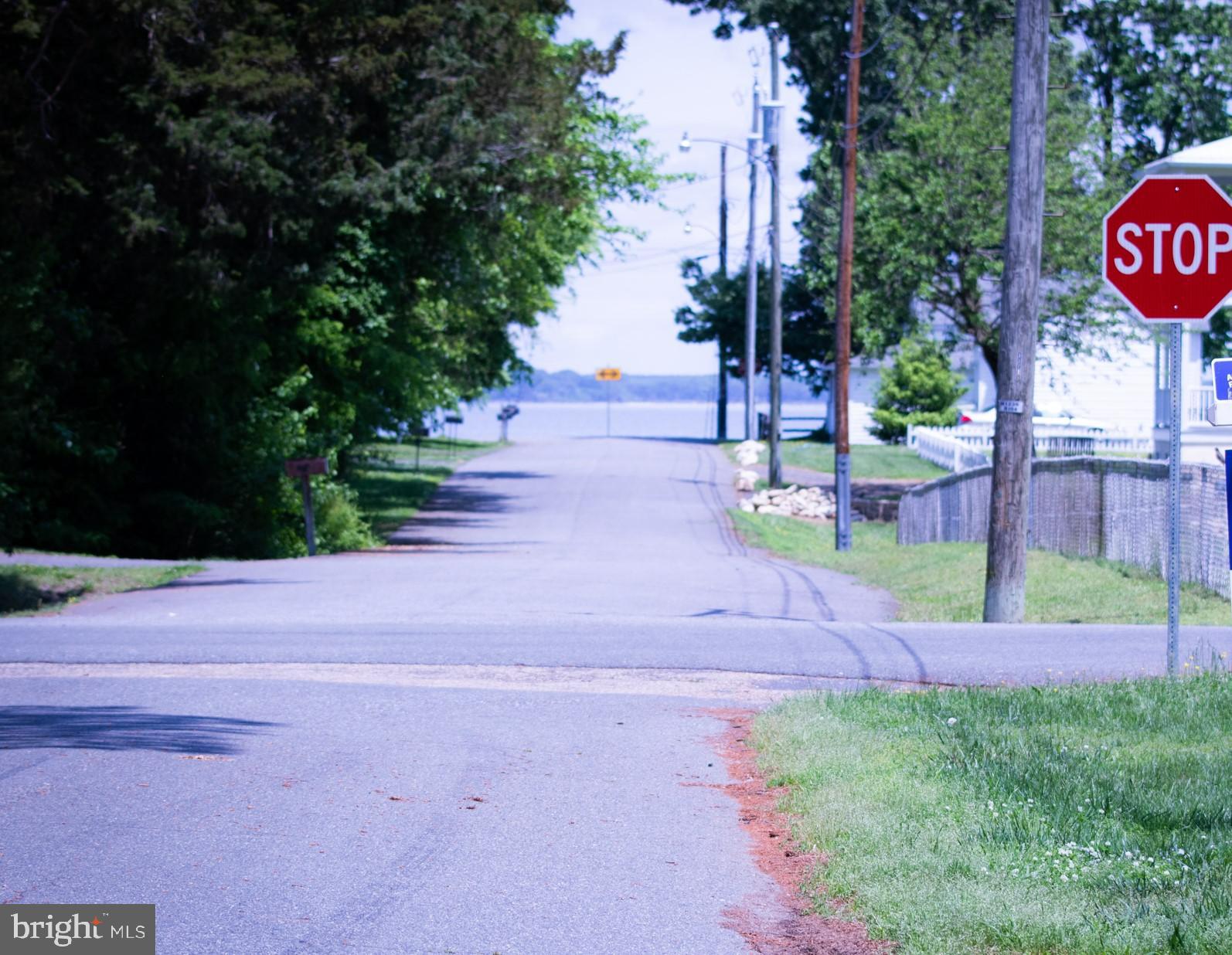 COLONIAL BEACH - Residential