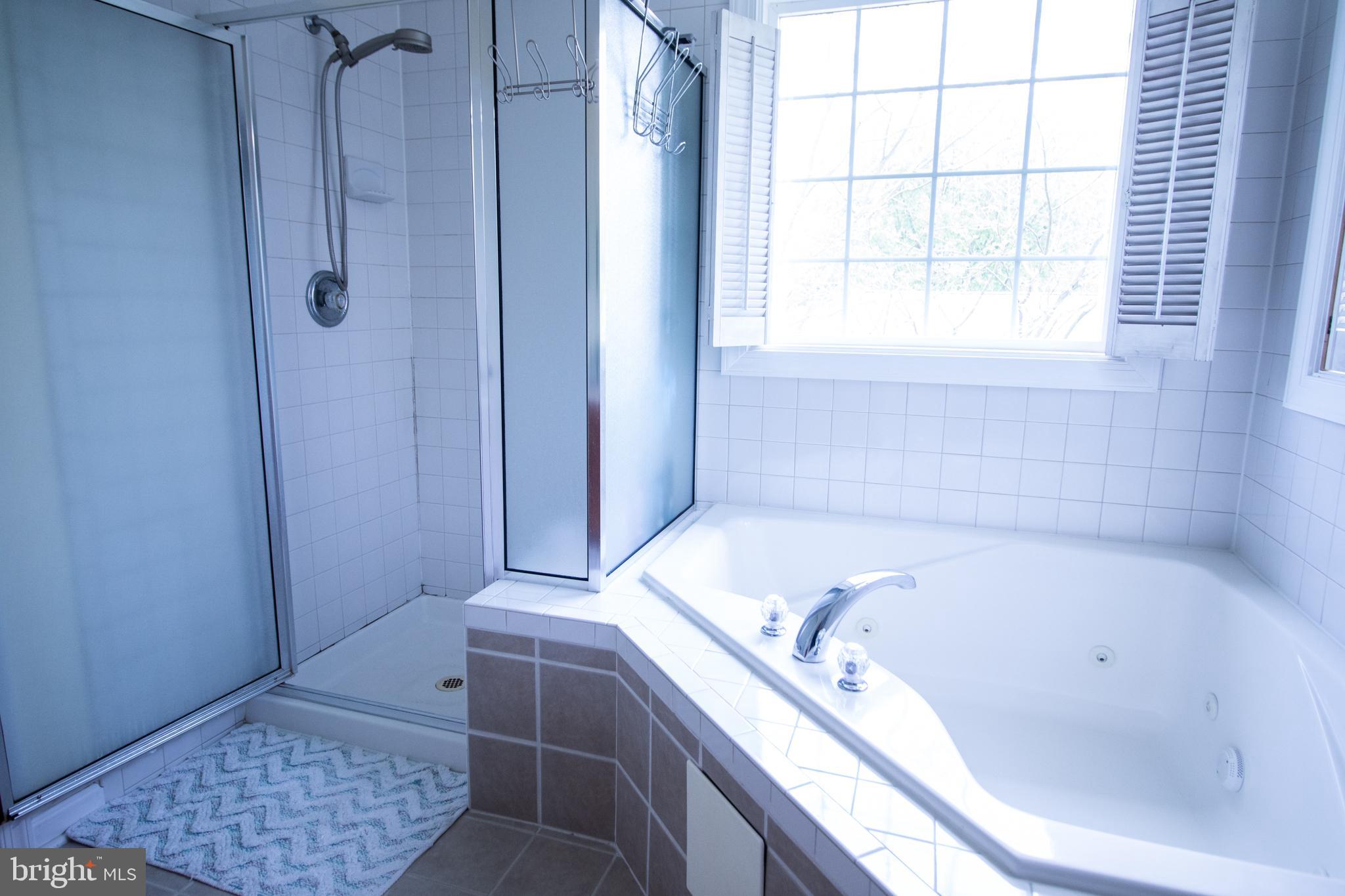 COLONIAL BEACH - Residential