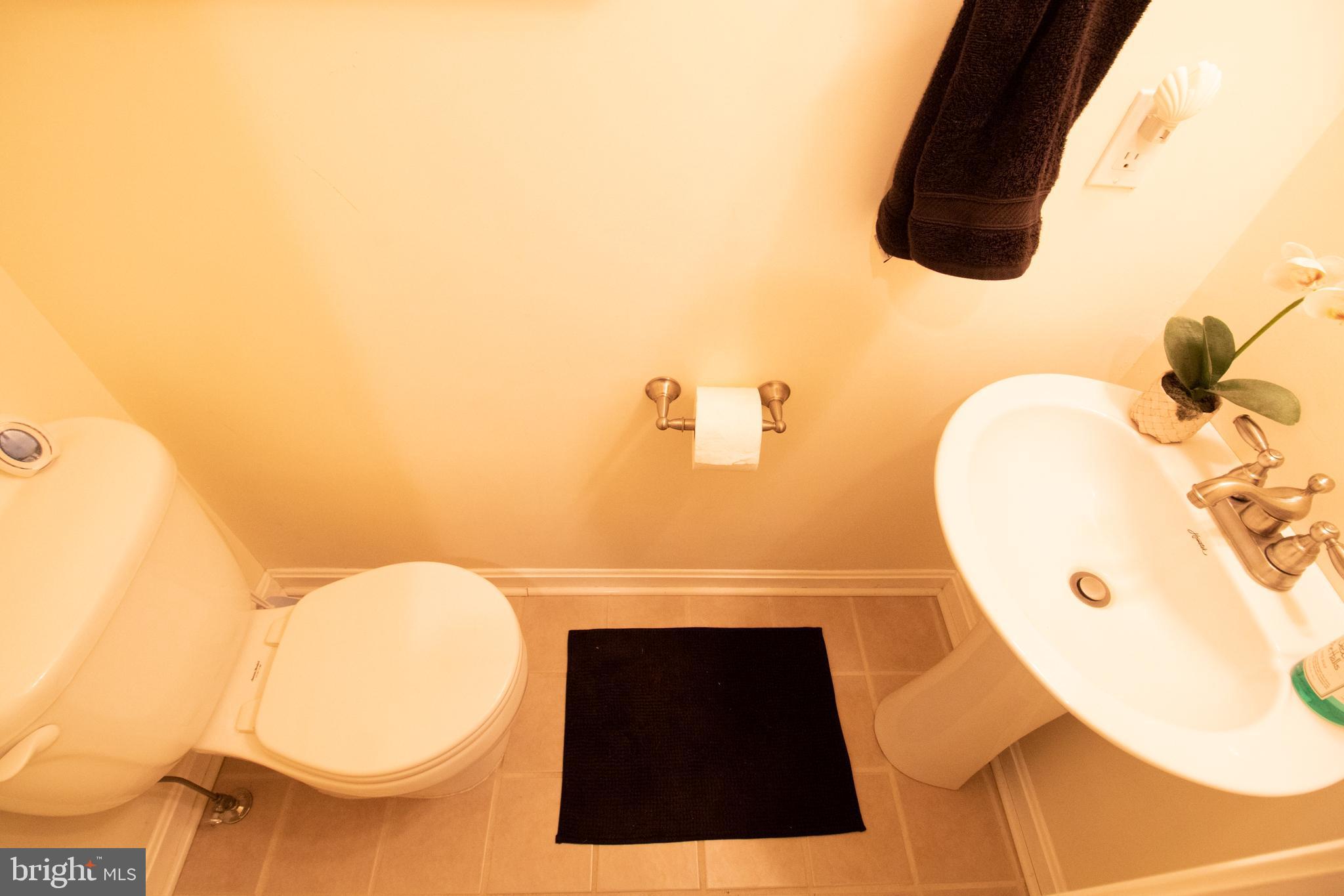 COLONIAL BEACH - Residential