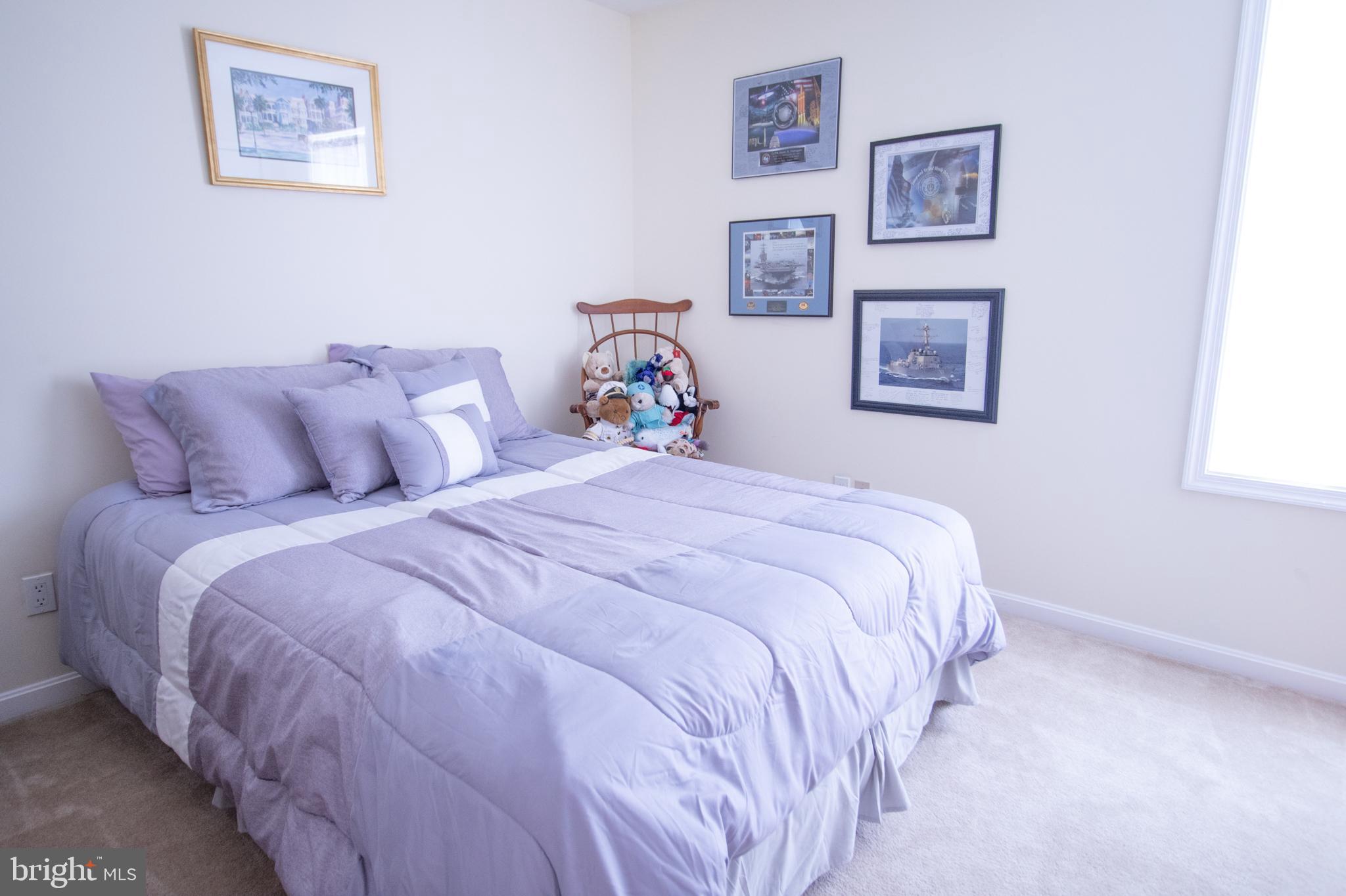 COLONIAL BEACH - Residential