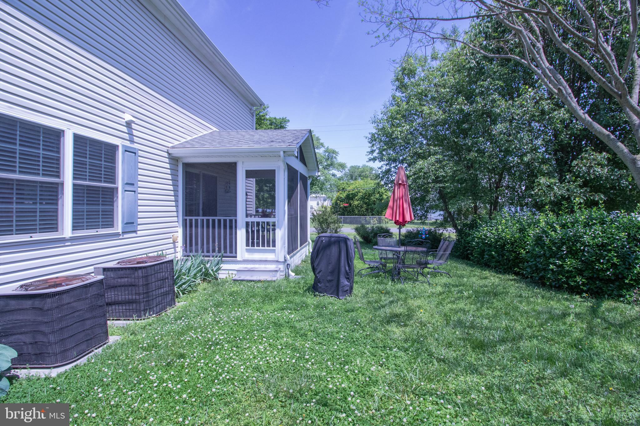 COLONIAL BEACH - Residential