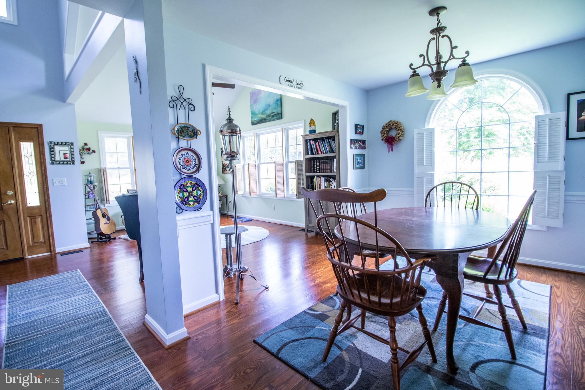 COLONIAL BEACH - Residential