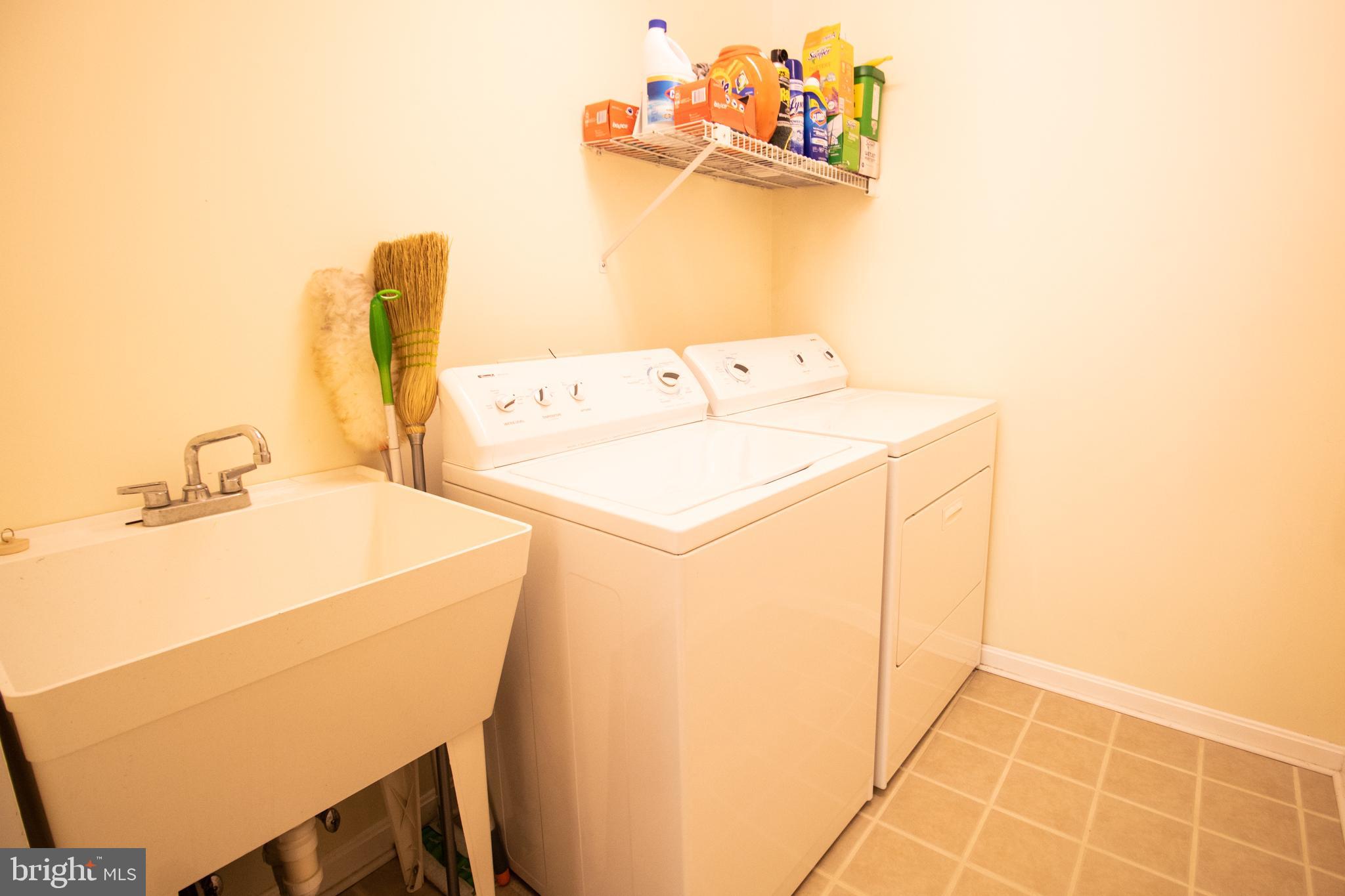 COLONIAL BEACH - Residential