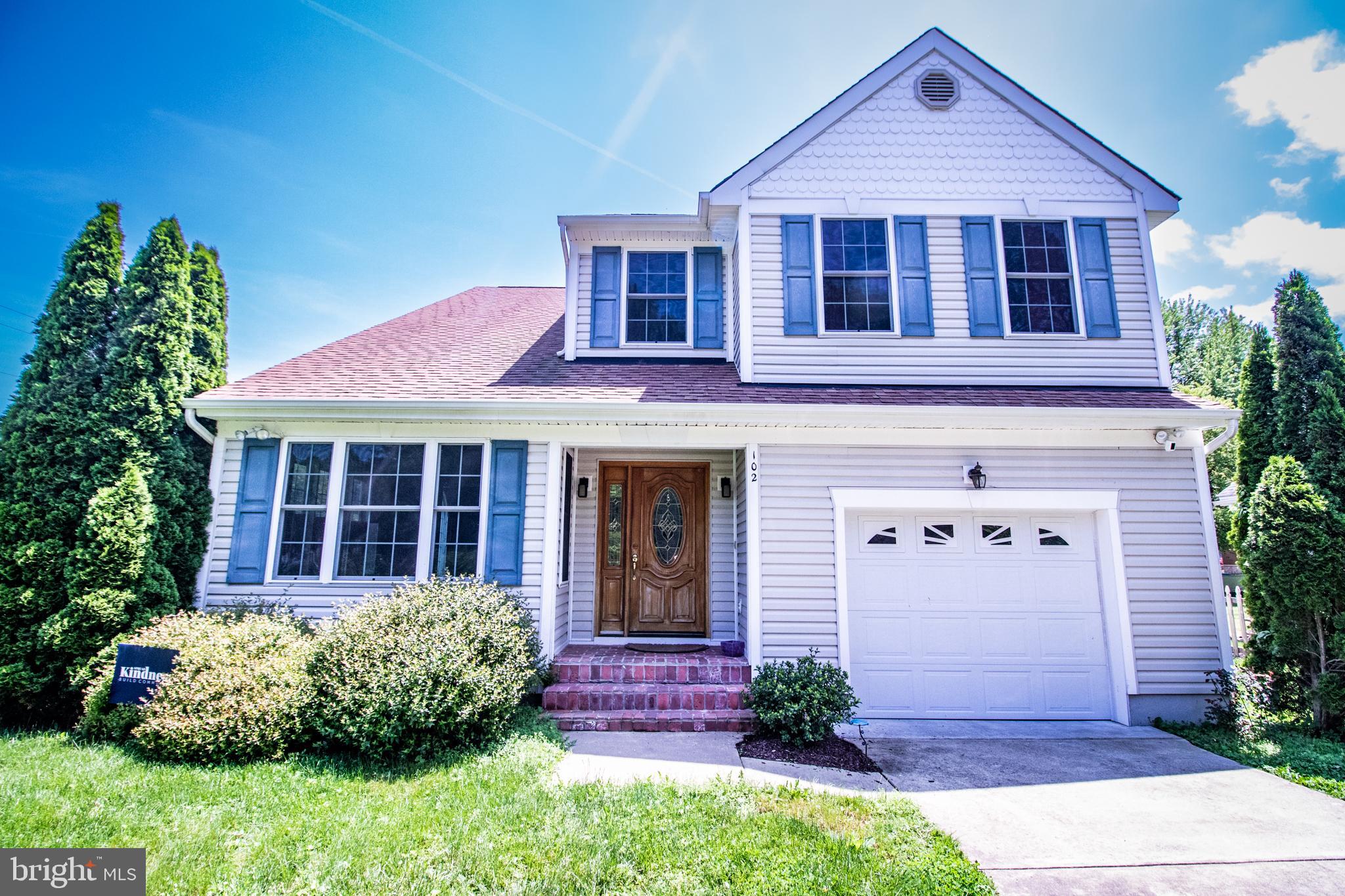 COLONIAL BEACH - Residential