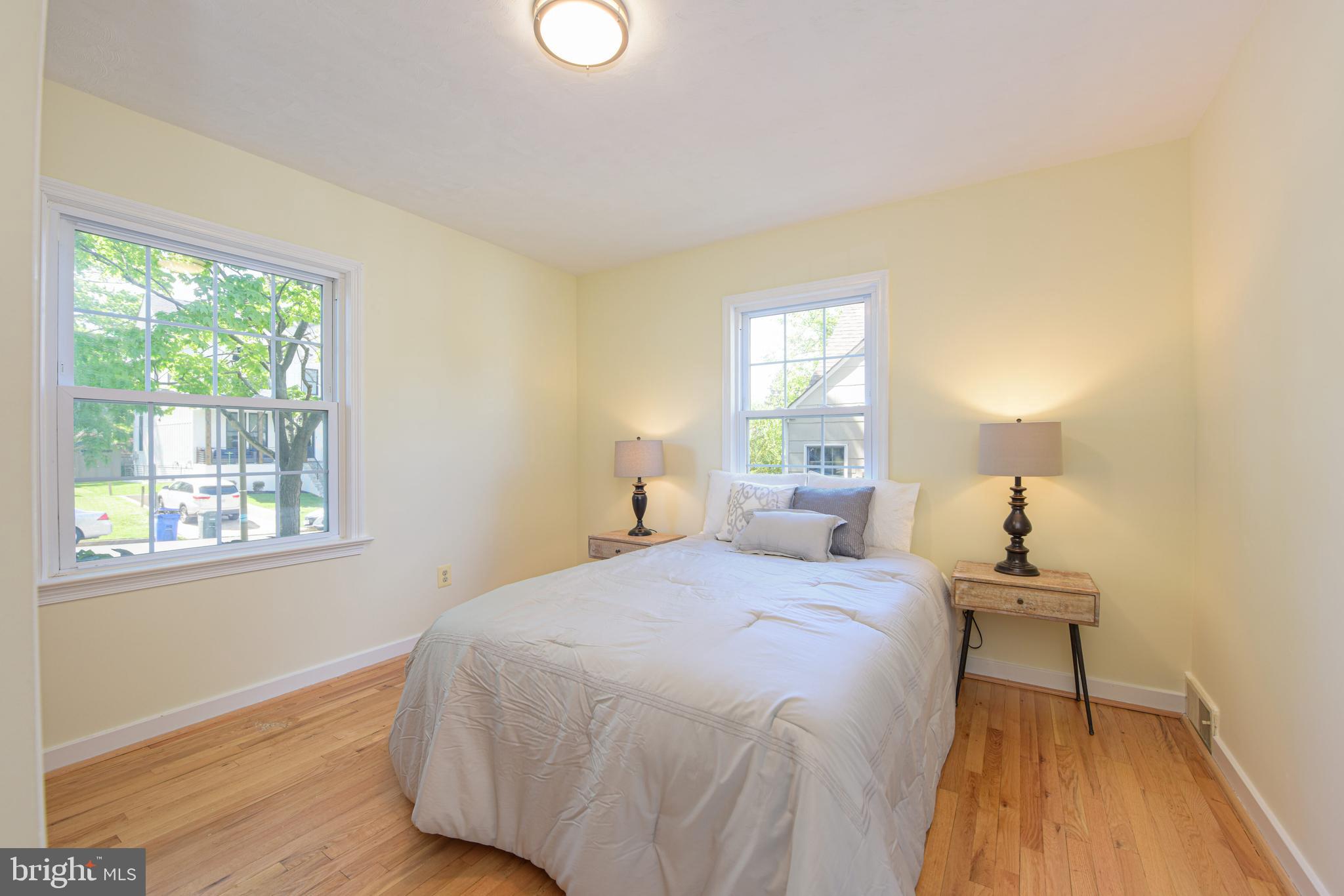 COUNTRY CLUB ESTATES - Residential