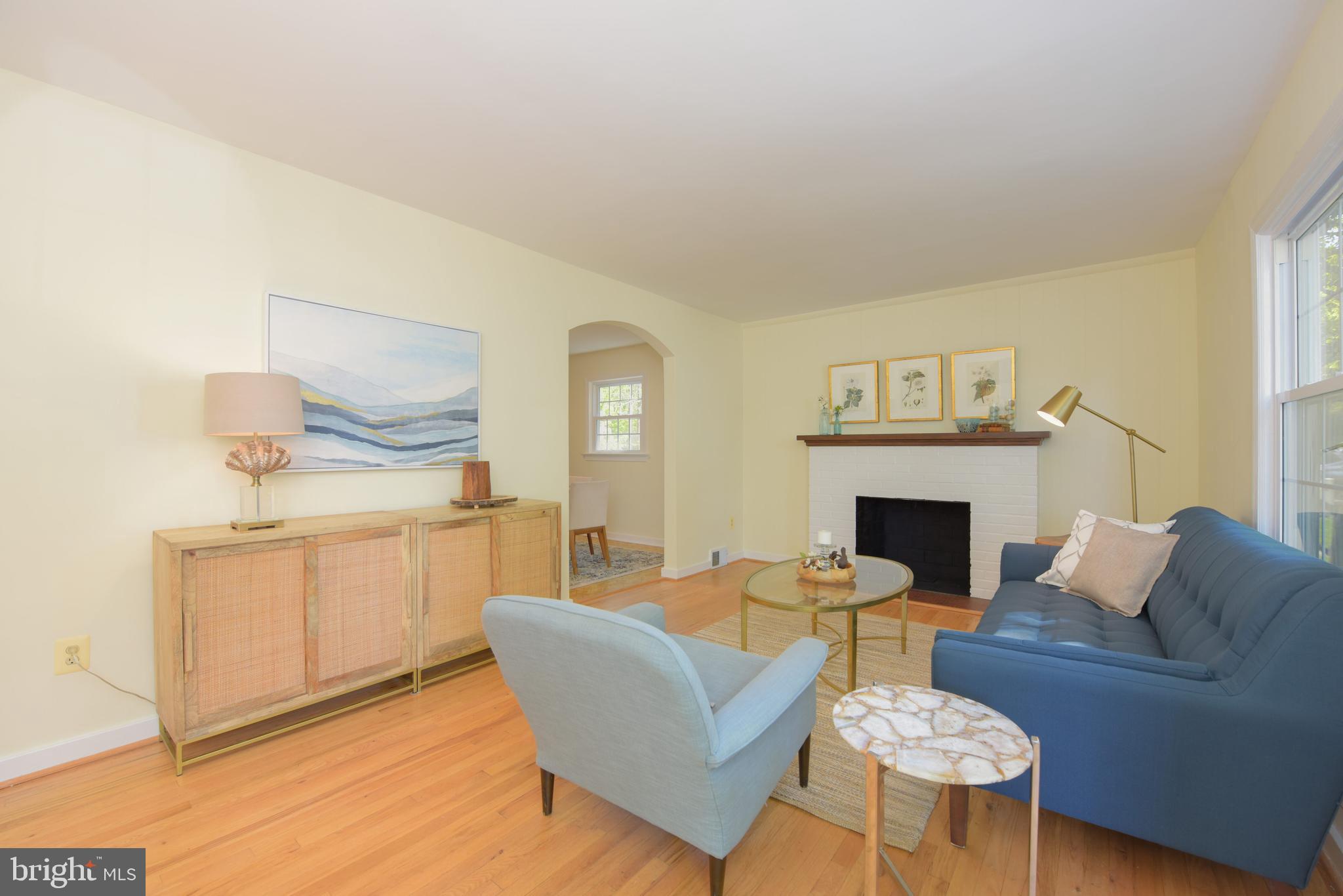 COUNTRY CLUB ESTATES - Residential