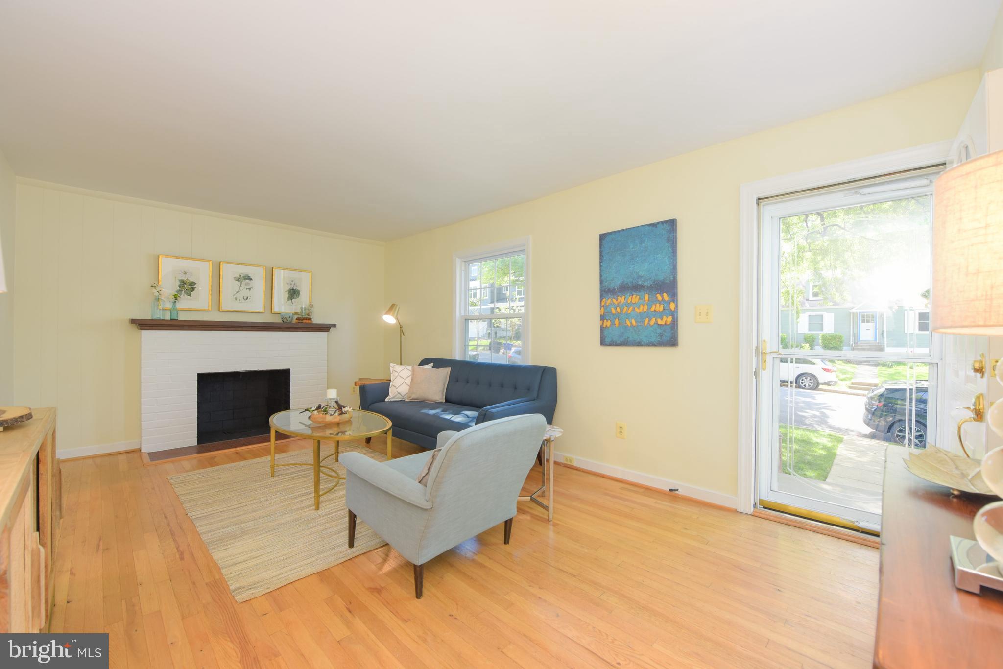 COUNTRY CLUB ESTATES - Residential