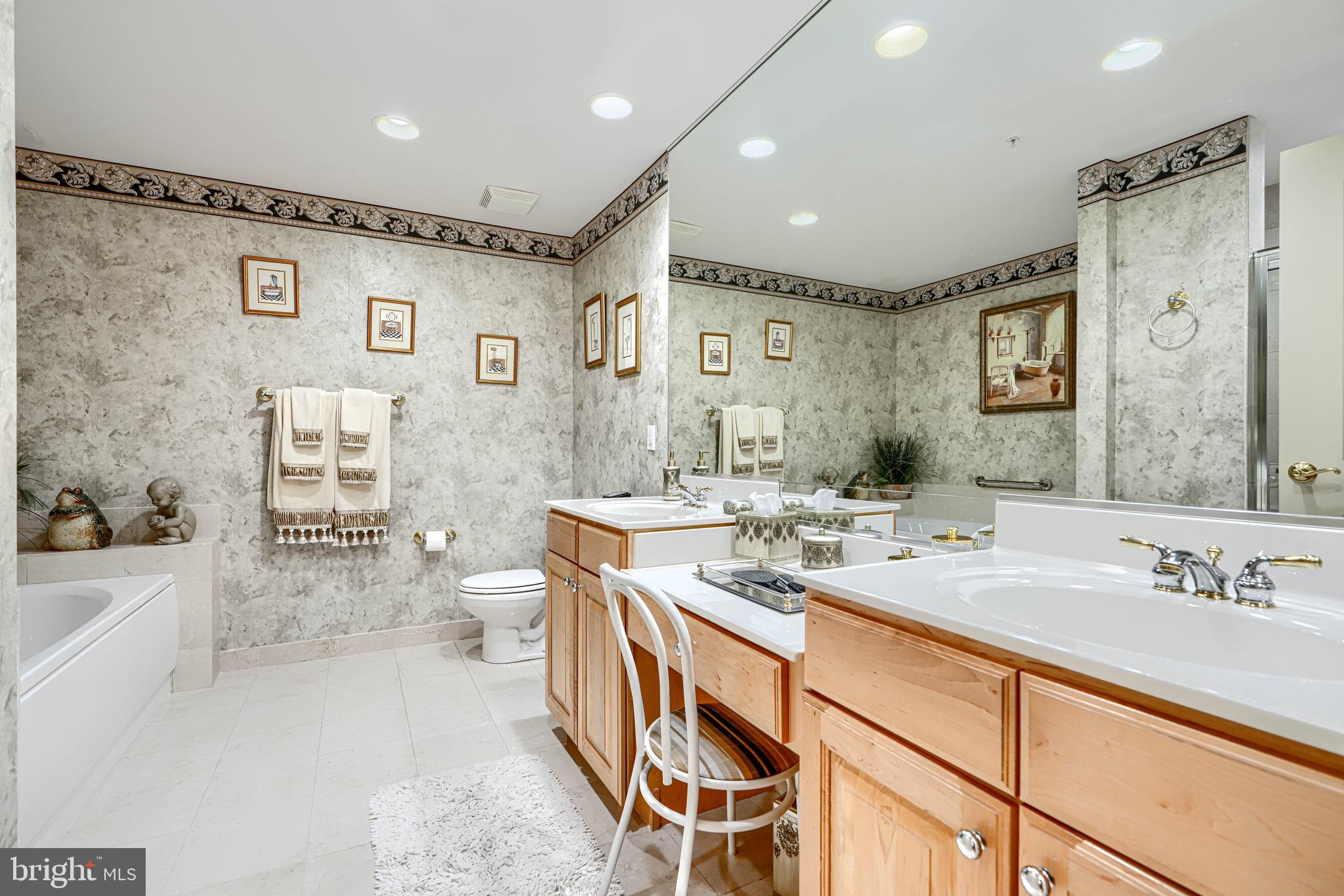 STEVENSON COMMONS - Residential