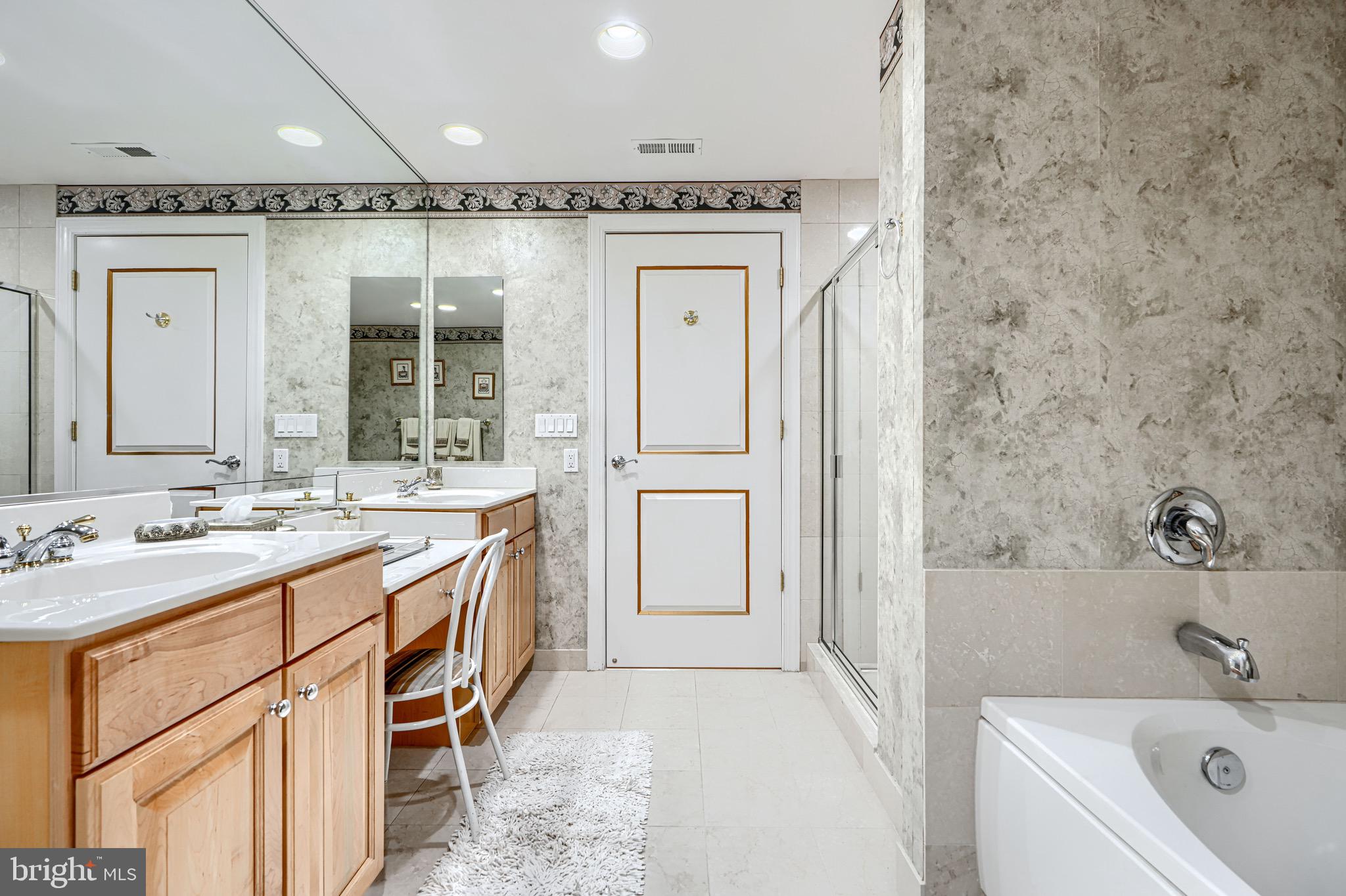 STEVENSON COMMONS - Residential