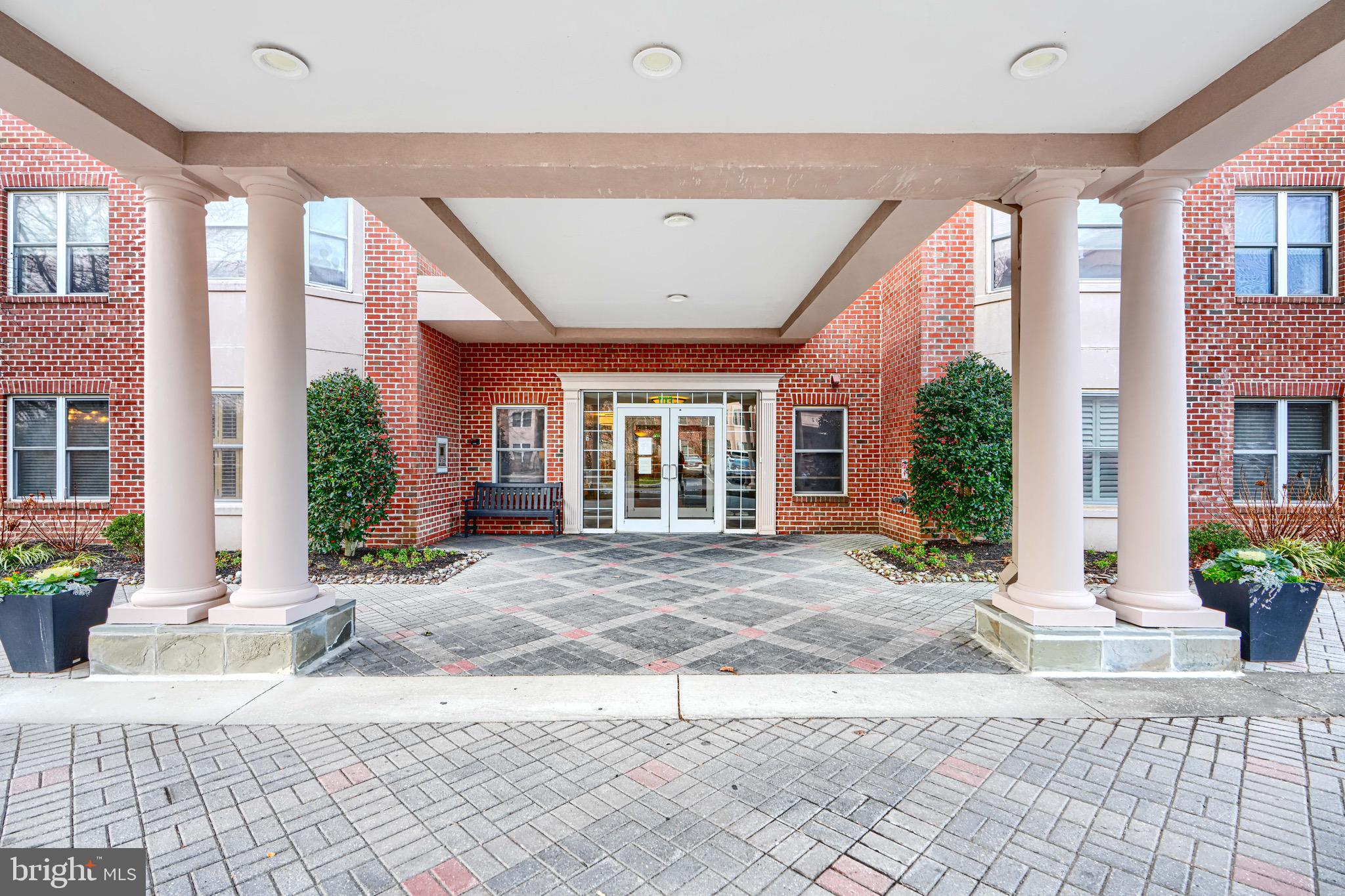 8002 BRYNMOR COURT 104