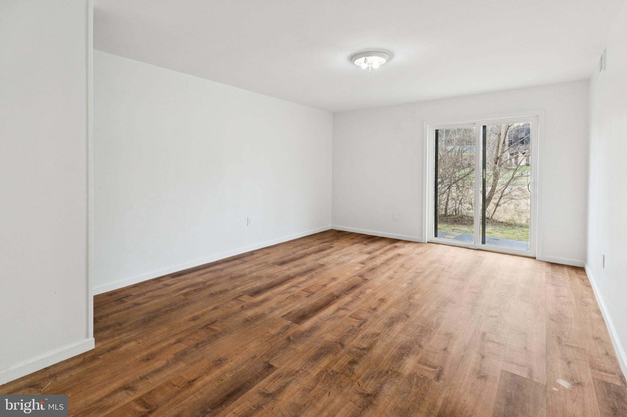 PAINTERS CROSSING - Residential