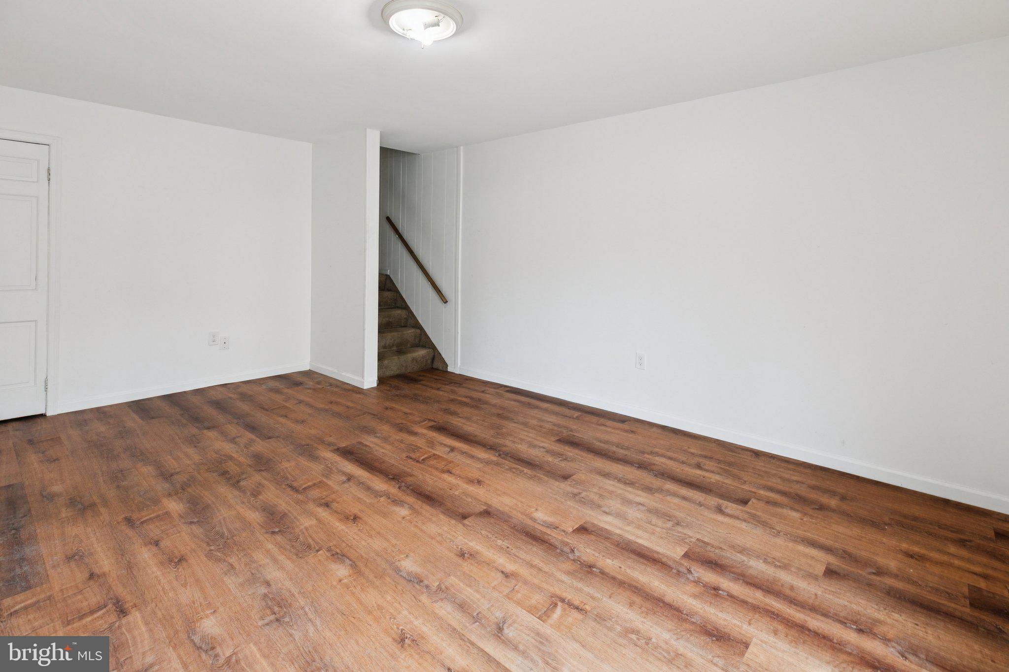 PAINTERS CROSSING - Residential