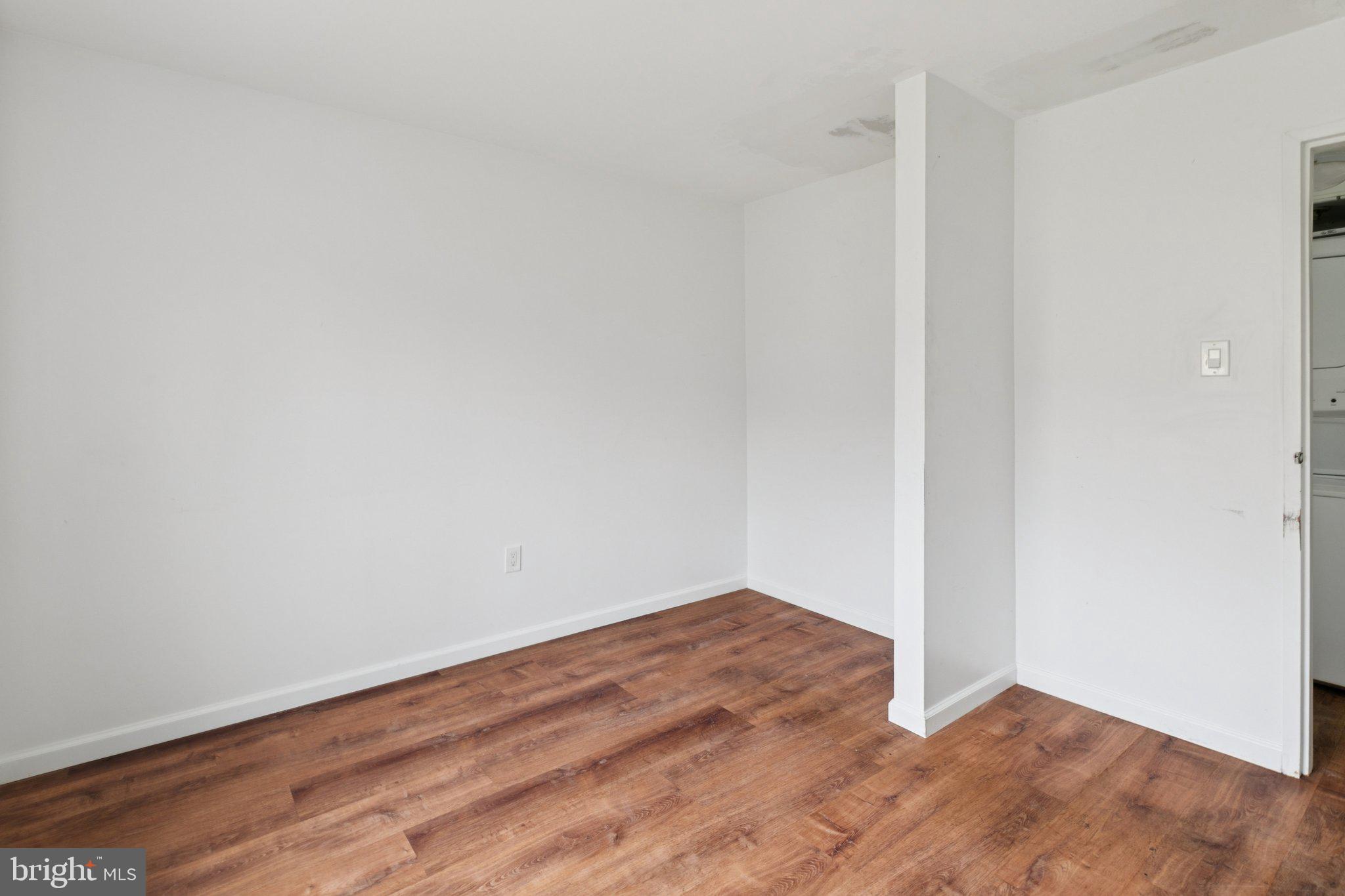 PAINTERS CROSSING - Residential