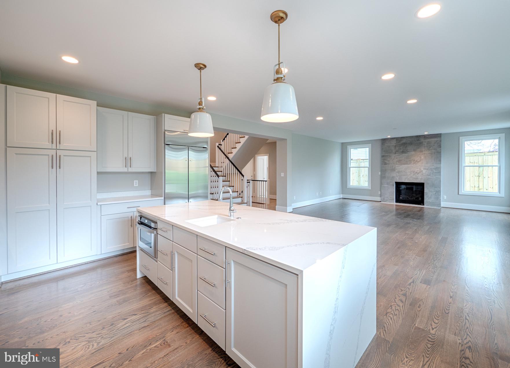 WEST VIENNA WOODS - Residential