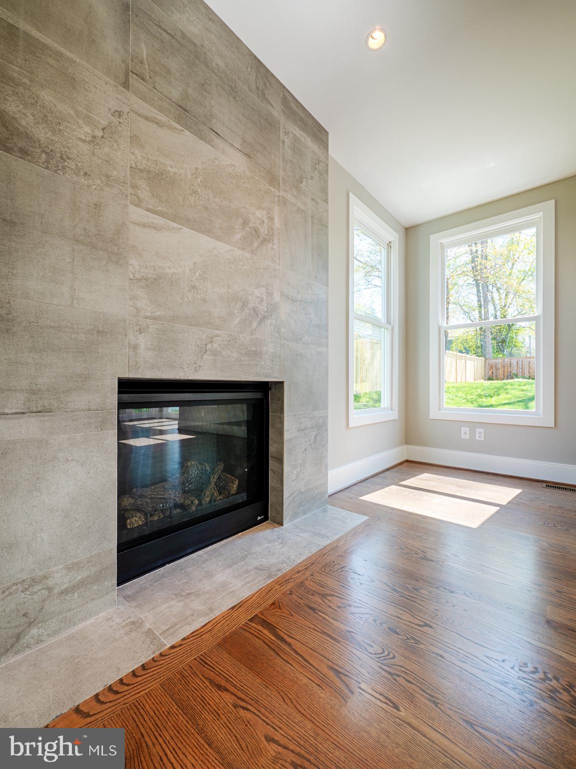 WEST VIENNA WOODS - Residential