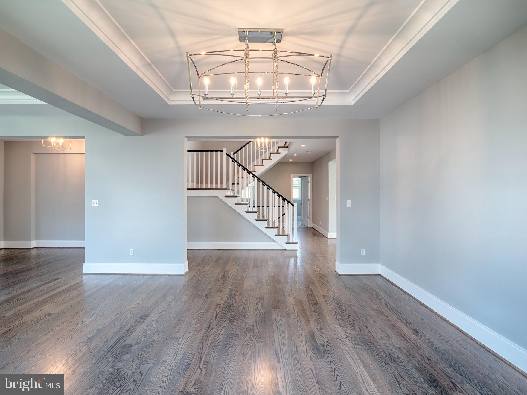 WEST VIENNA WOODS - Residential