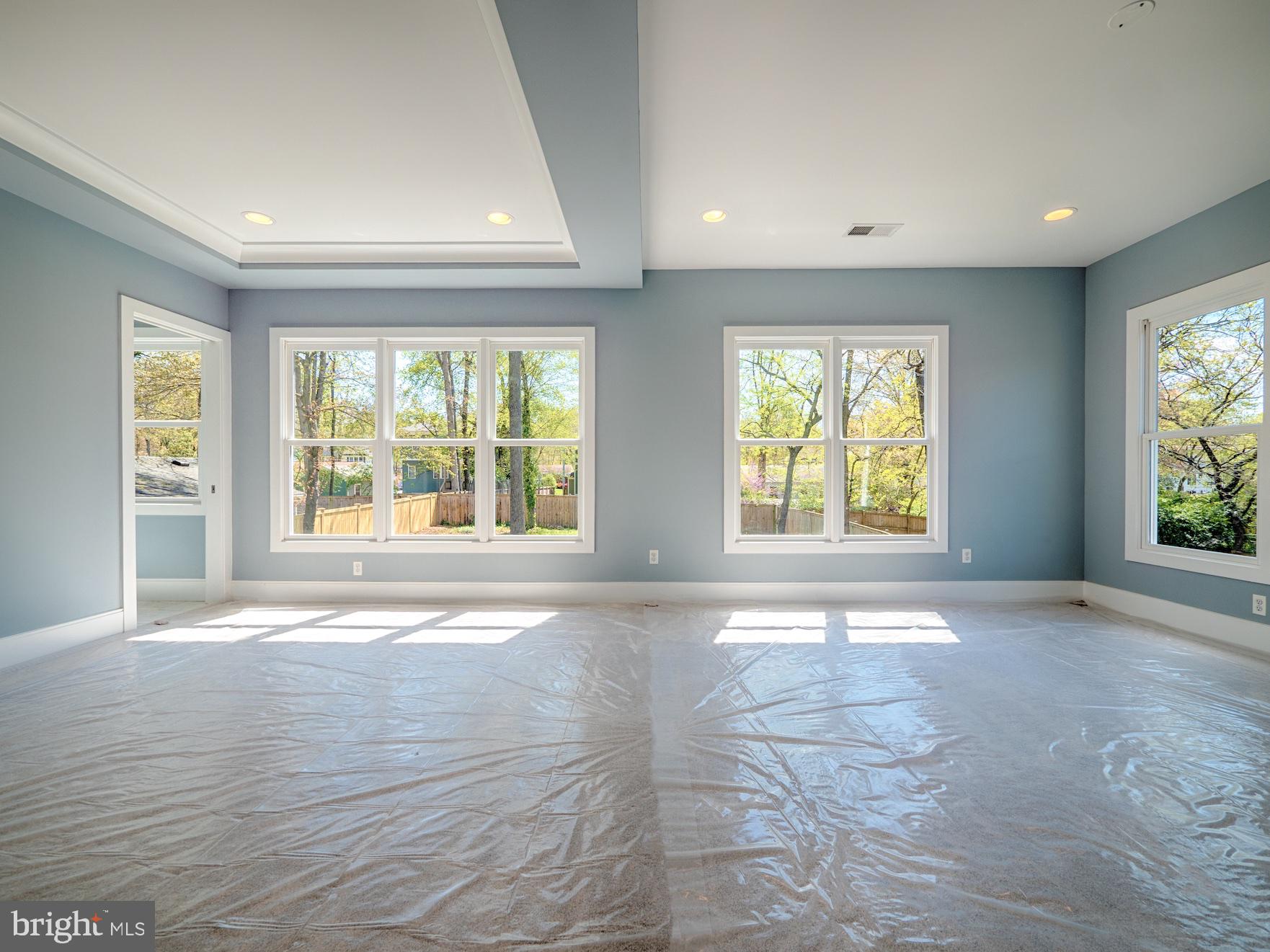 WEST VIENNA WOODS - Residential