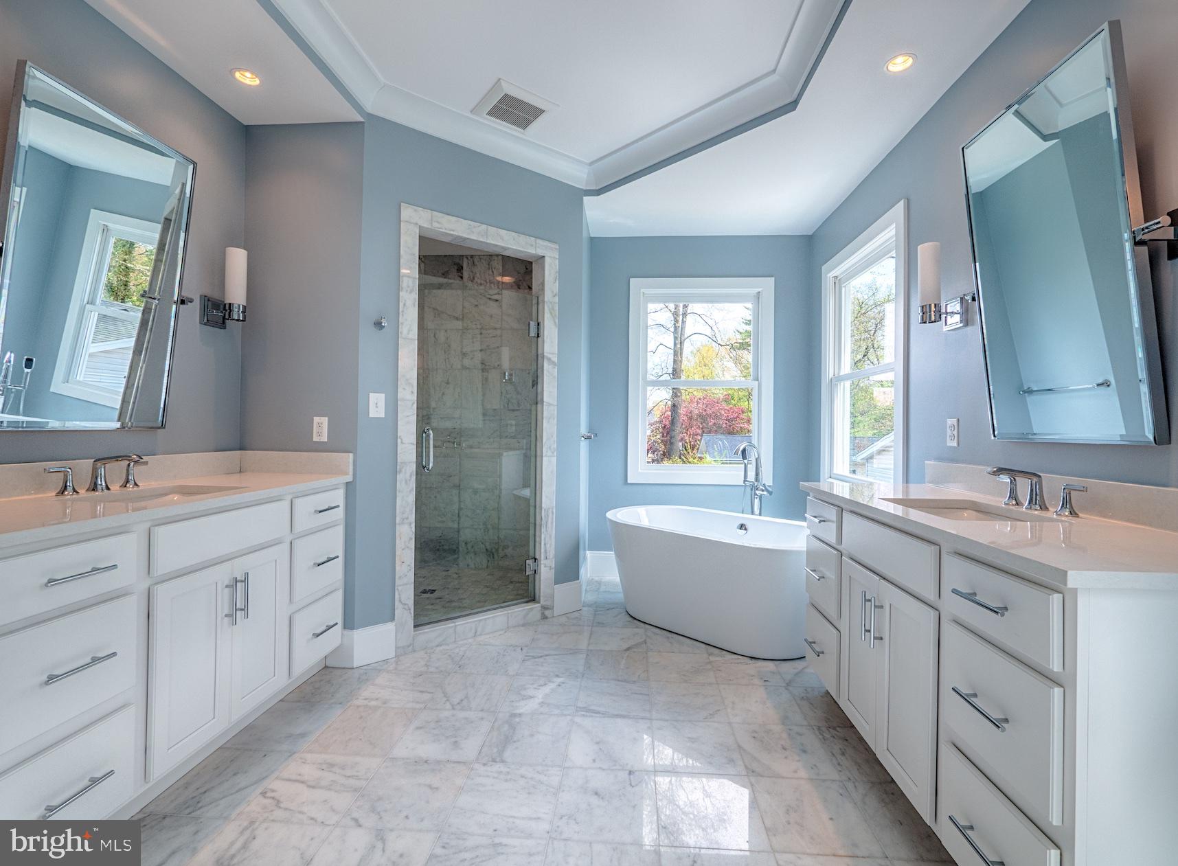 WEST VIENNA WOODS - Residential