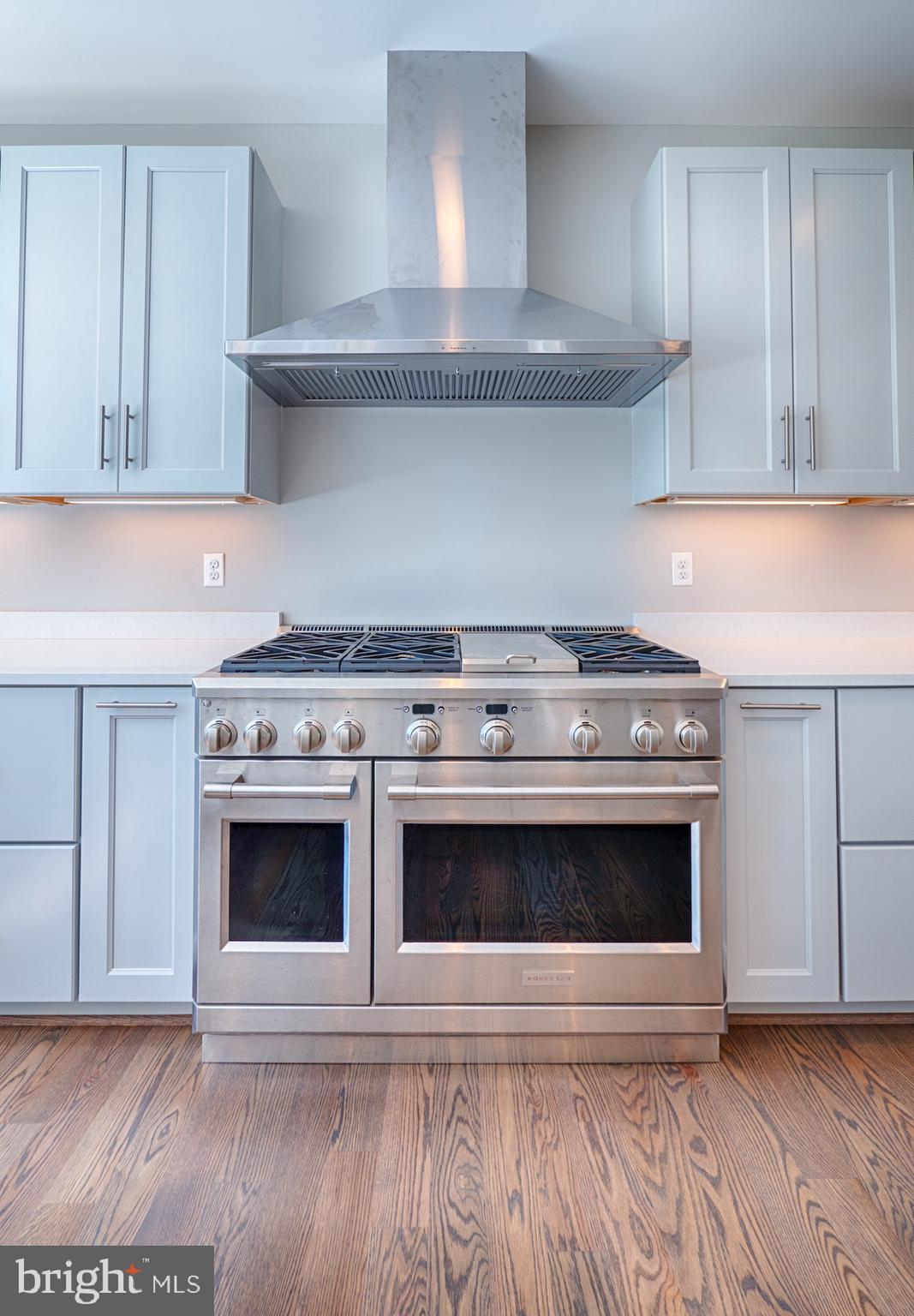 WEST VIENNA WOODS - Residential