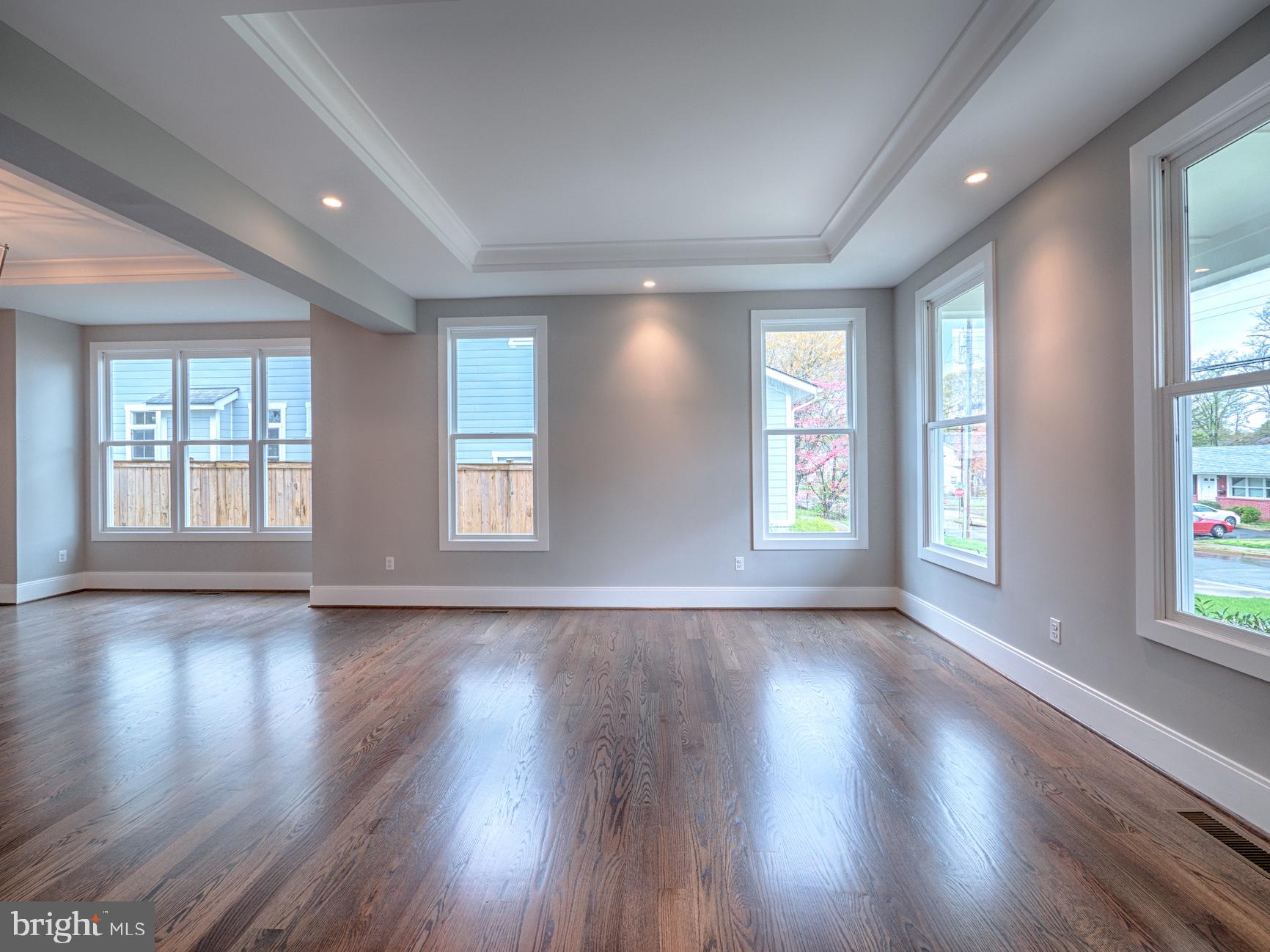 WEST VIENNA WOODS - Residential