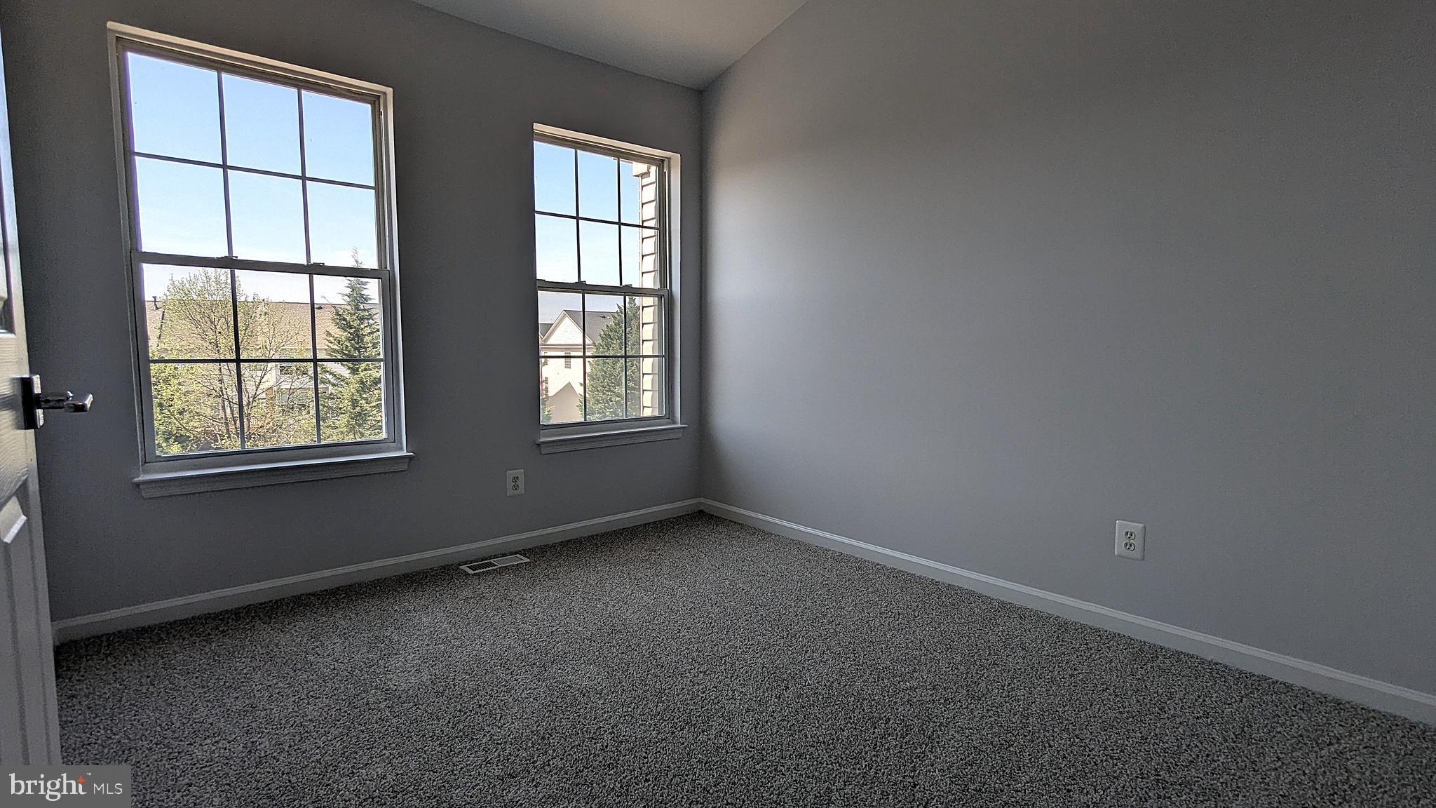 MCNAIR FARMS LANDBAY - Residential