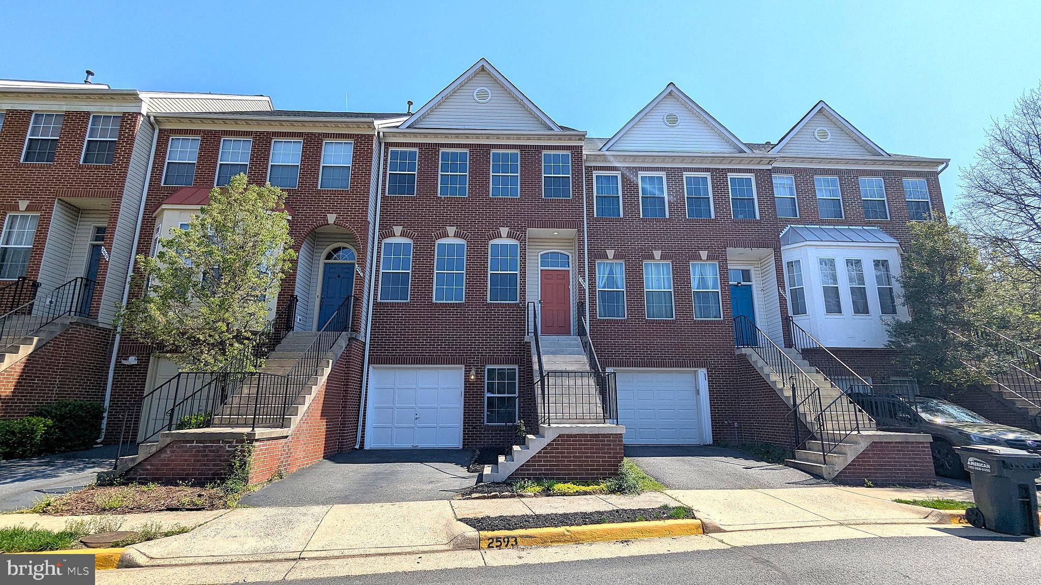 MCNAIR FARMS LANDBAY - Residential