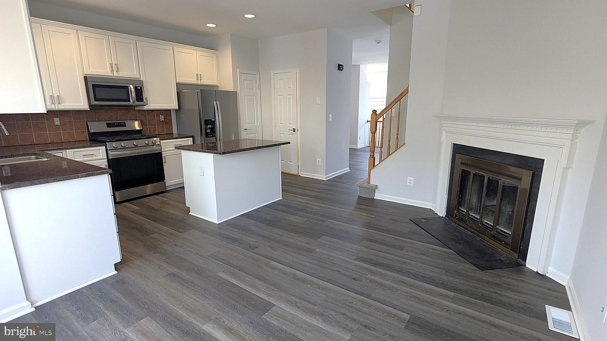 MCNAIR FARMS LANDBAY - Residential